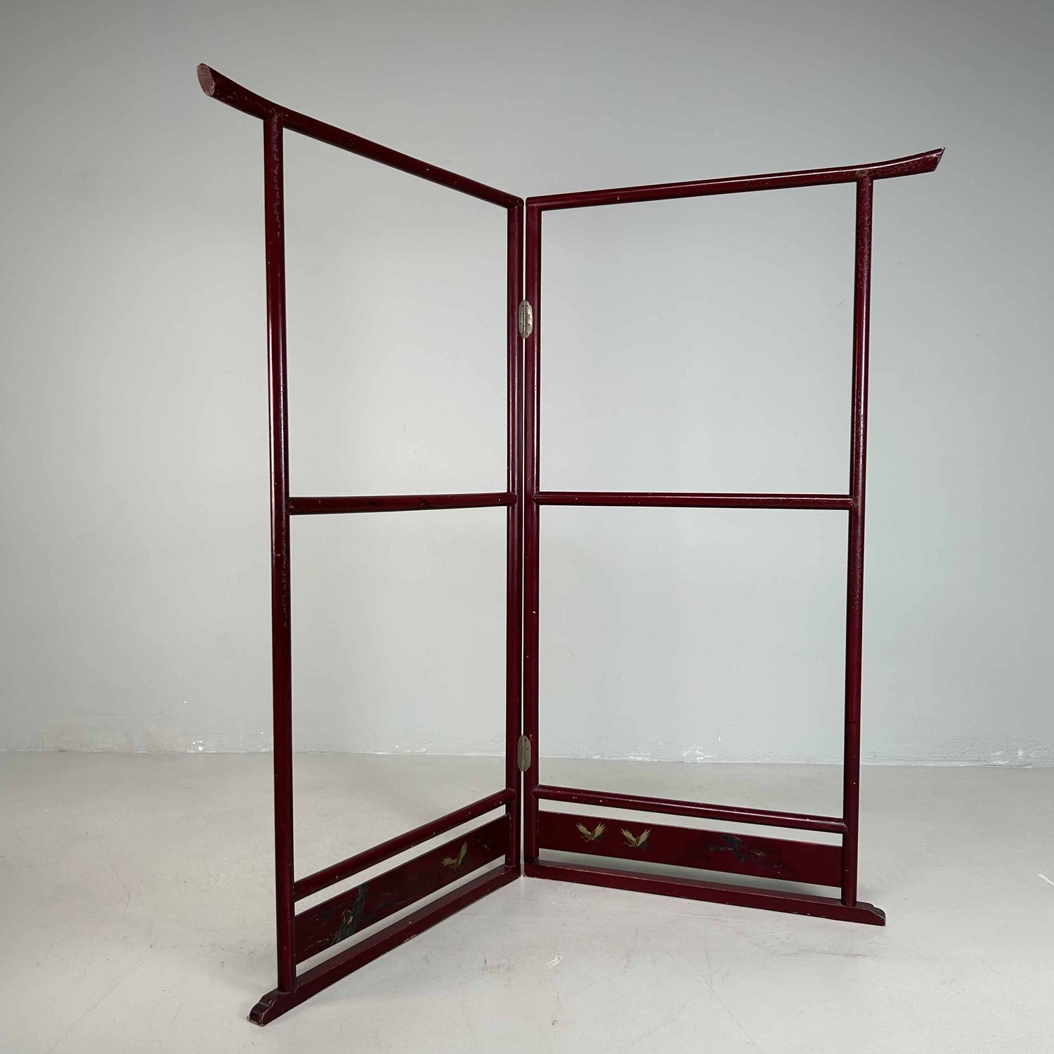 Antique Japanese Lacquered 'Crane' Kimono Hanger Stand (Ikō), Meiji Period.