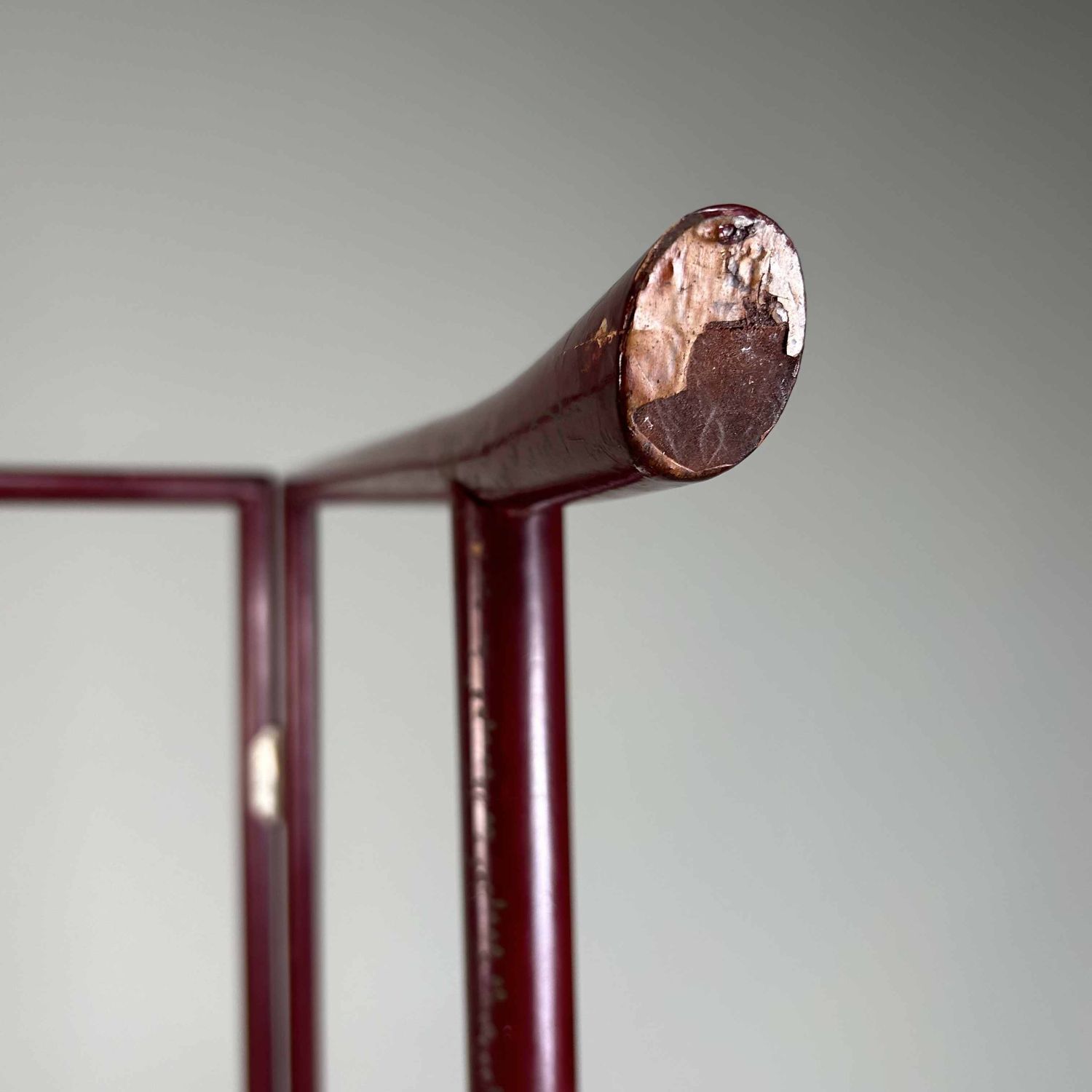 Antique Japanese Lacquered 'Crane' Kimono Hanger Stand (Ikō), Meiji Period.