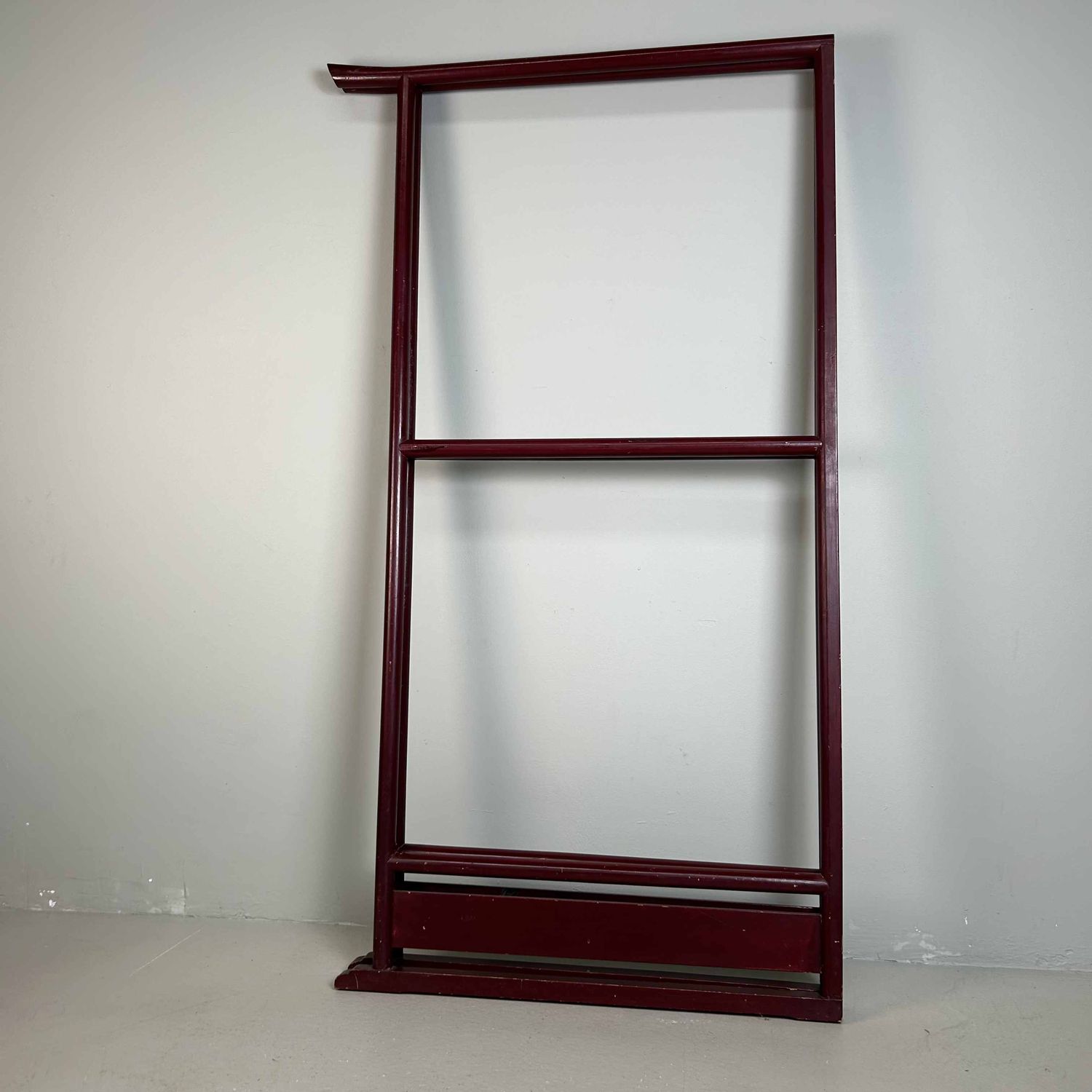 Antique Japanese Lacquered 'Crane' Kimono Hanger Stand (Ikō), Meiji Period.