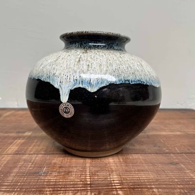 Keramieken Ikebana, Bloemenvaas, Aihakuzo, Koishi Ware, Japan.