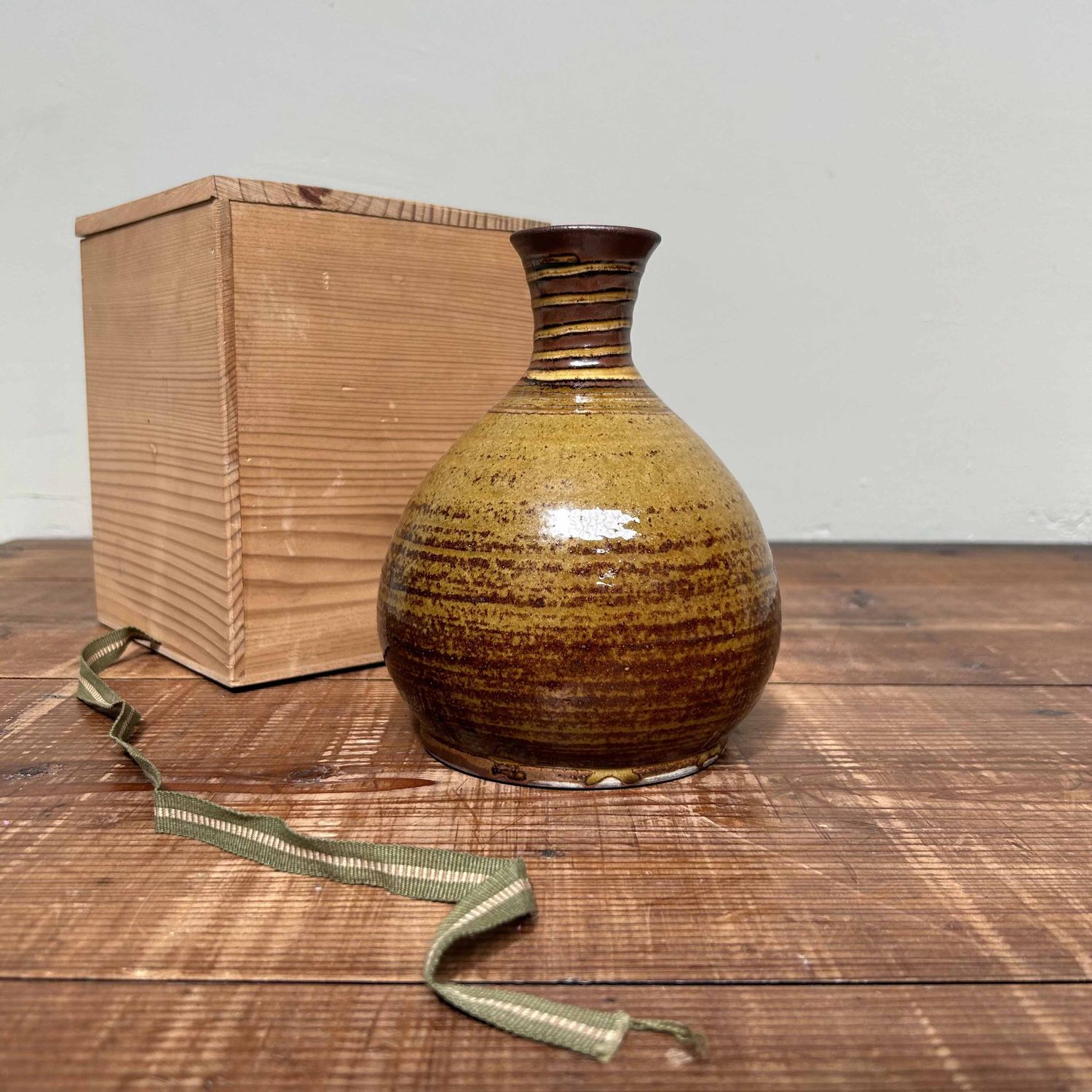 Vintage Ceramic Ikebana Flower Vase, Japan.