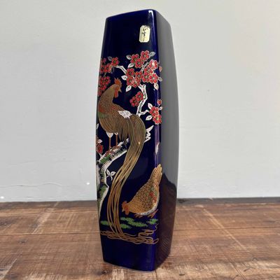 Vintage Kutani flower vase, Rooster and Hen, Japan.
