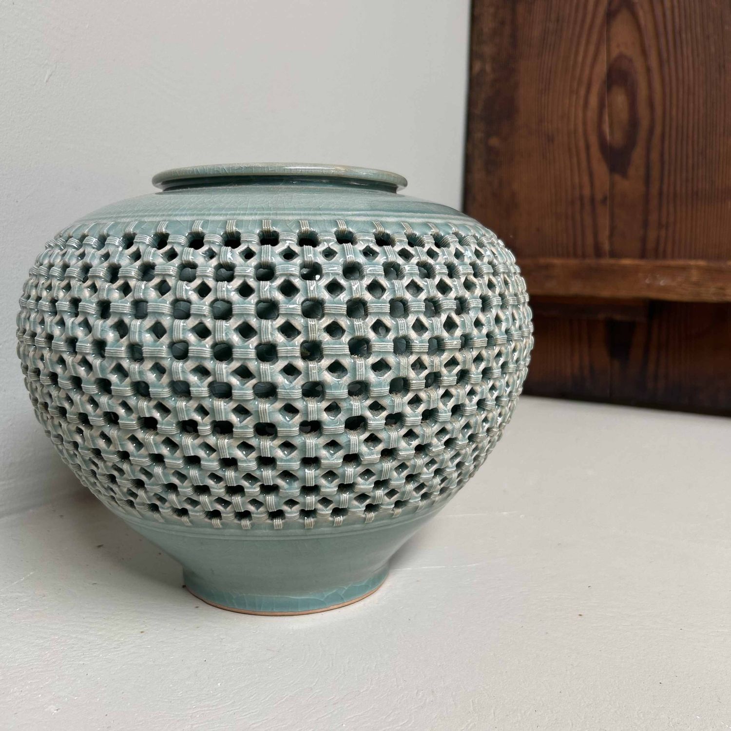 Tsuyoshi Celadon Ikebana Bloemenvaas, Shôwa-periode, Japan.