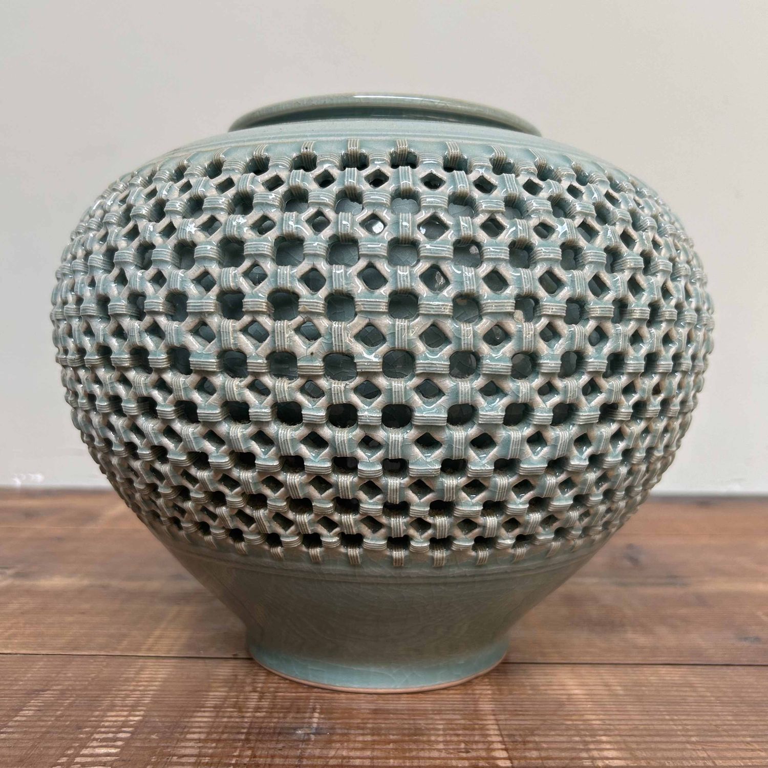 Tsuyoshi Celadon Ikebana Bloemenvaas, Shôwa-periode, Japan.