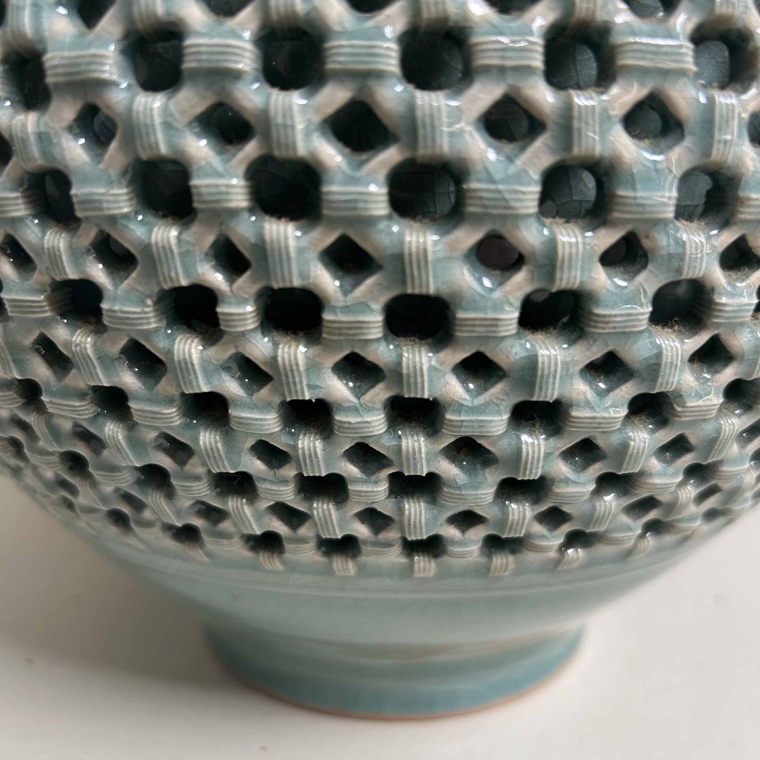 Tsuyoshi Celadon Ikebana Bloemenvaas, Shôwa-periode, Japan.