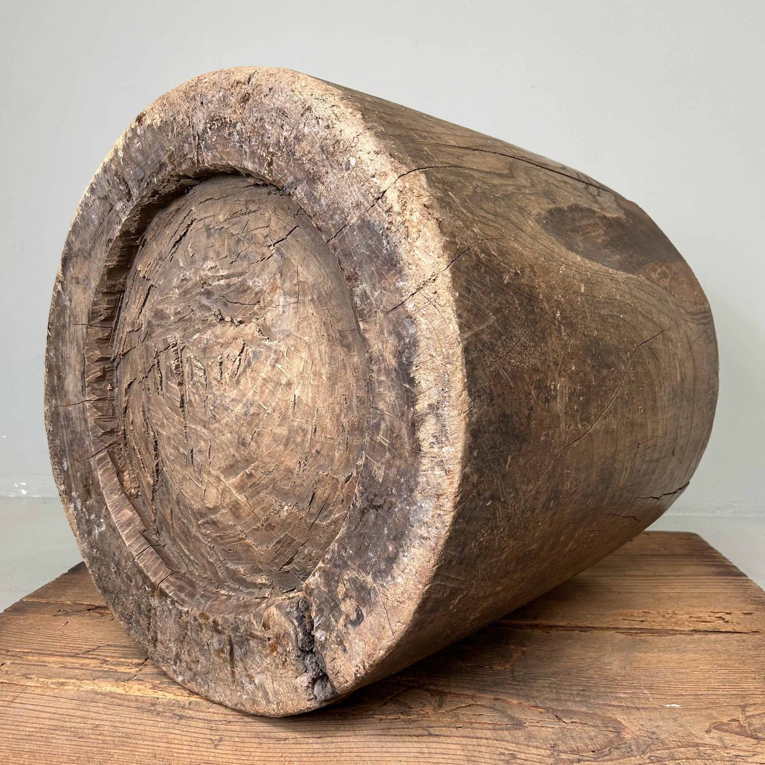 Japanese Mochi-Tsuki Usu, Antique Rice Mortar, late Meiji period.