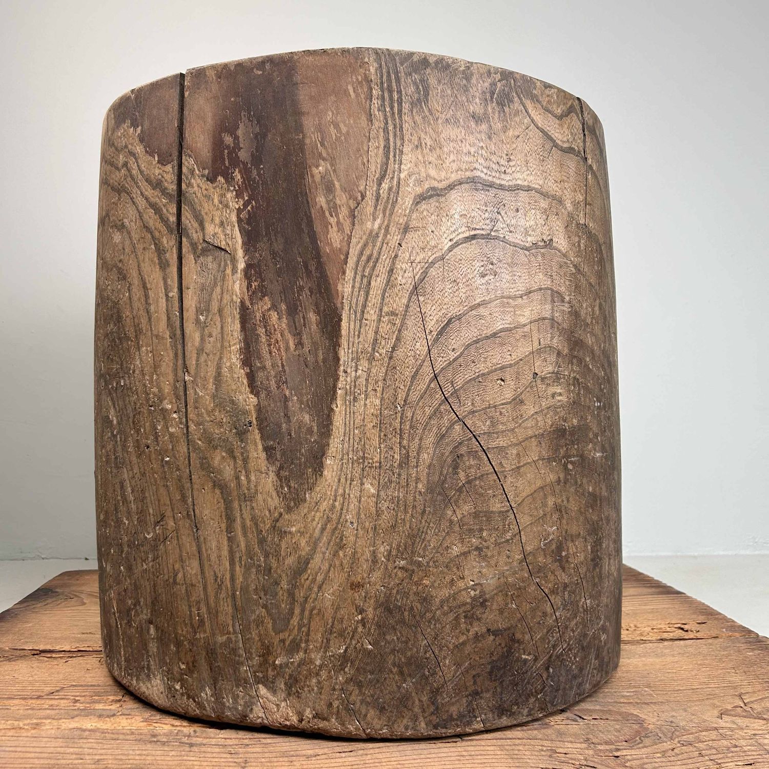 Japanese Mochi-Tsuki Usu, Antique Rice Mortar, late Meiji period.