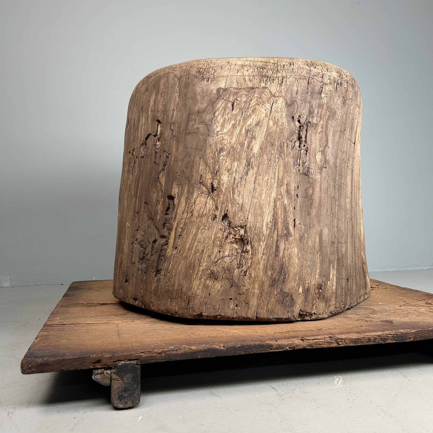 Japanese Mochi-Tsuki Usu, Antique Rice Mortar, late Meiji period.