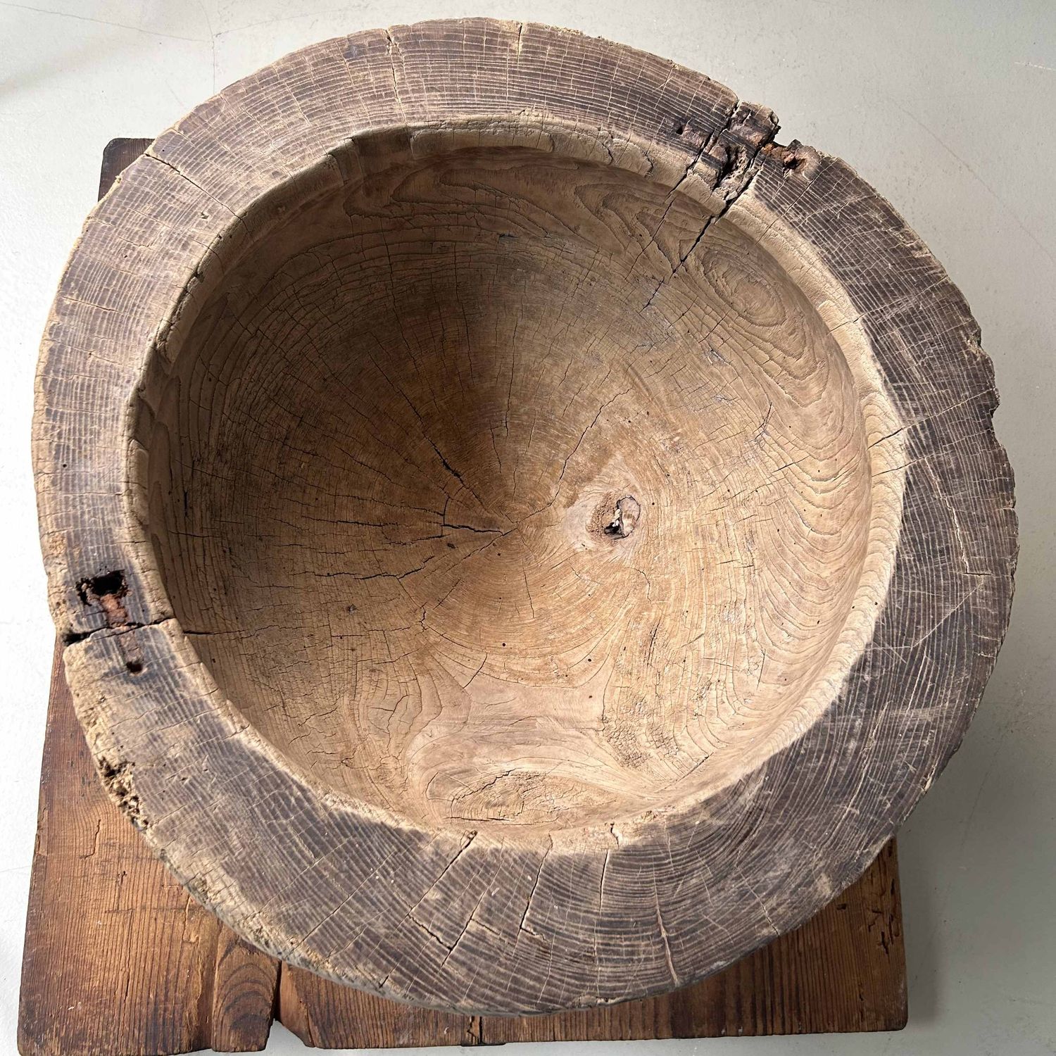 Japanese Mochi-Tsuki Usu, Antique Rice Mortar, late Meiji period.