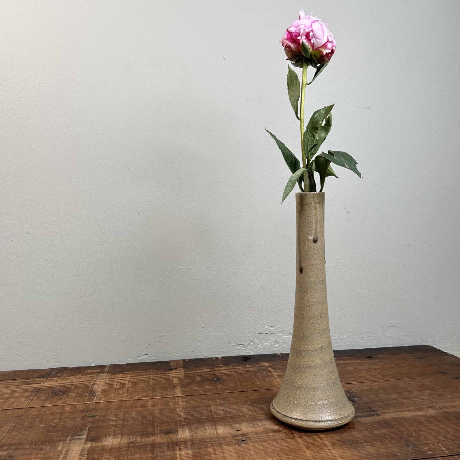 Shōfuzan Yaki, Ikebana Flower Vase, crafted by Fujiwara Shōzan, Japan. Shōfuzan Yaki, Ikebana Flower Vase, crafted by Fujiwara Shōzan, Japan.