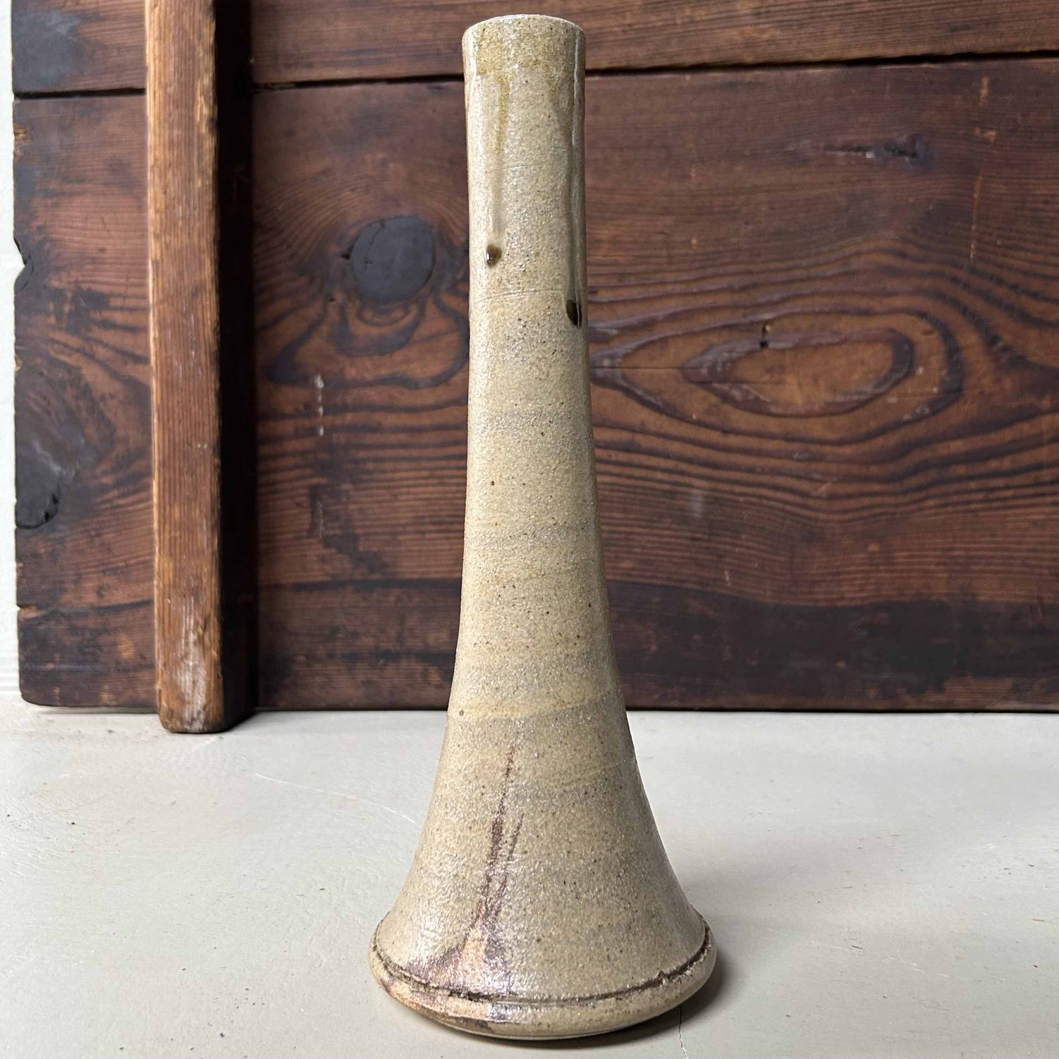 Shōfuzan Yaki, Ikebana Flower Vase, crafted by Fujiwara Shōzan, Japan. Shōfuzan Yaki, Ikebana Flower Vase, crafted by Fujiwara Shōzan, Japan.