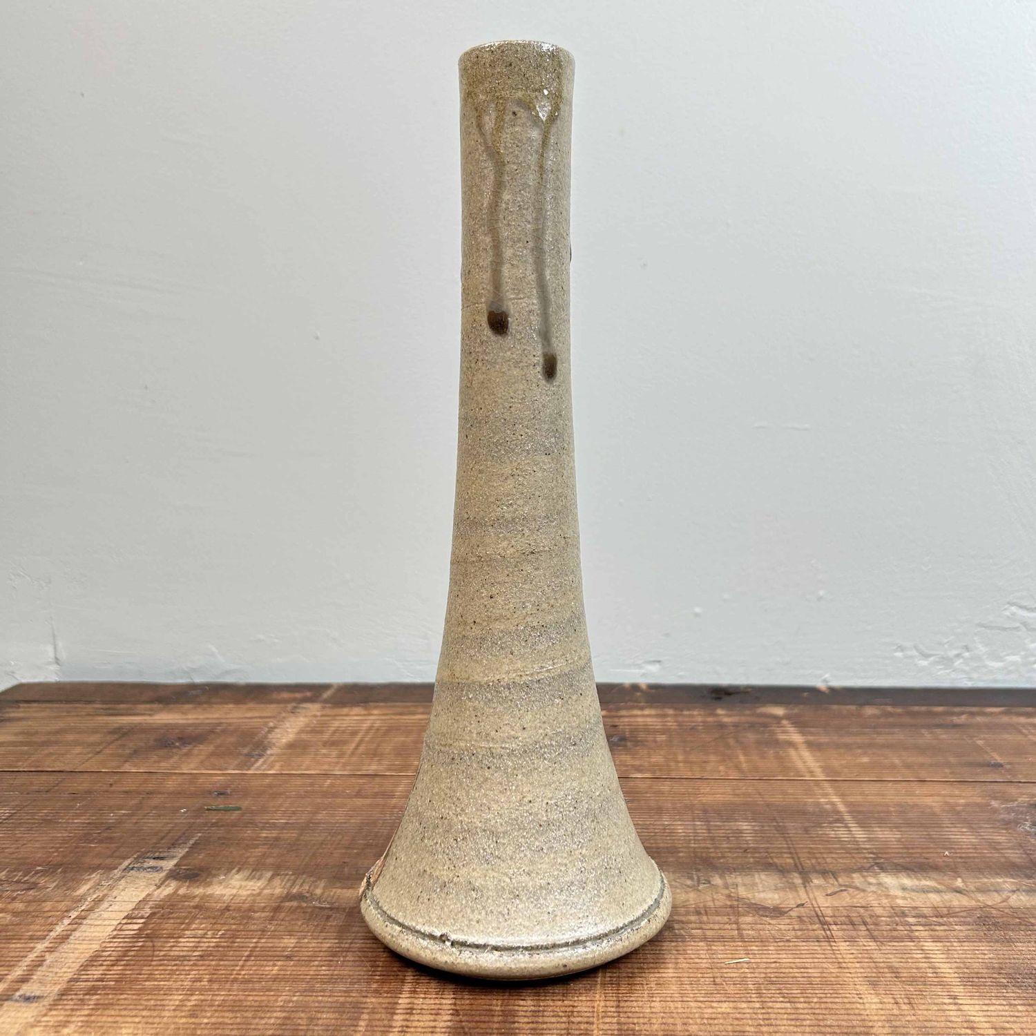 Shōfuzan Yaki, Ikebana Flower Vase, crafted by Fujiwara Shōzan, Japan. Shōfuzan Yaki, Ikebana Flower Vase, crafted by Fujiwara Shōzan, Japan.