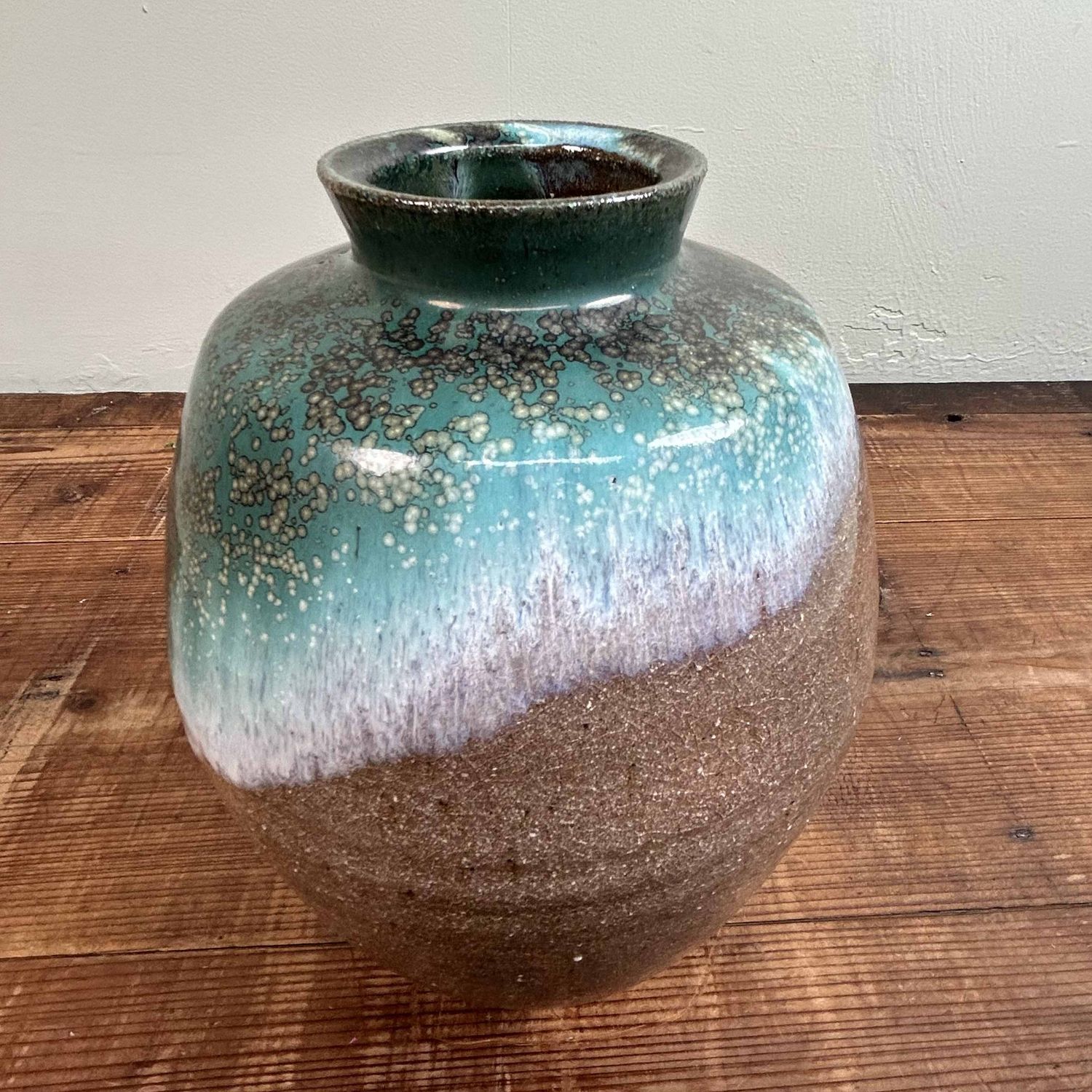 Glazed Ceramic Ikebana Flower Vase, Agano Yaki, Japan. Glazed Ceramic Ikebana Flower Vase, Agano Yaki, Japan.