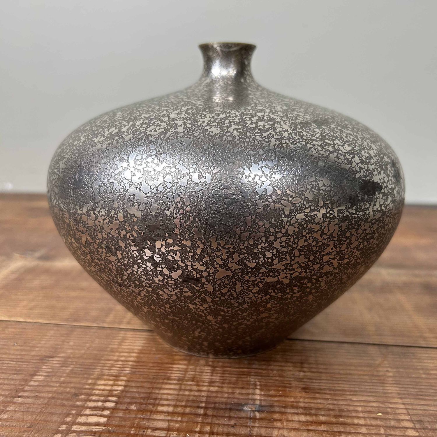 Ikebana Flower Vase by Matsuzaki Fukuzaburo, Shōwa Period, Japan.