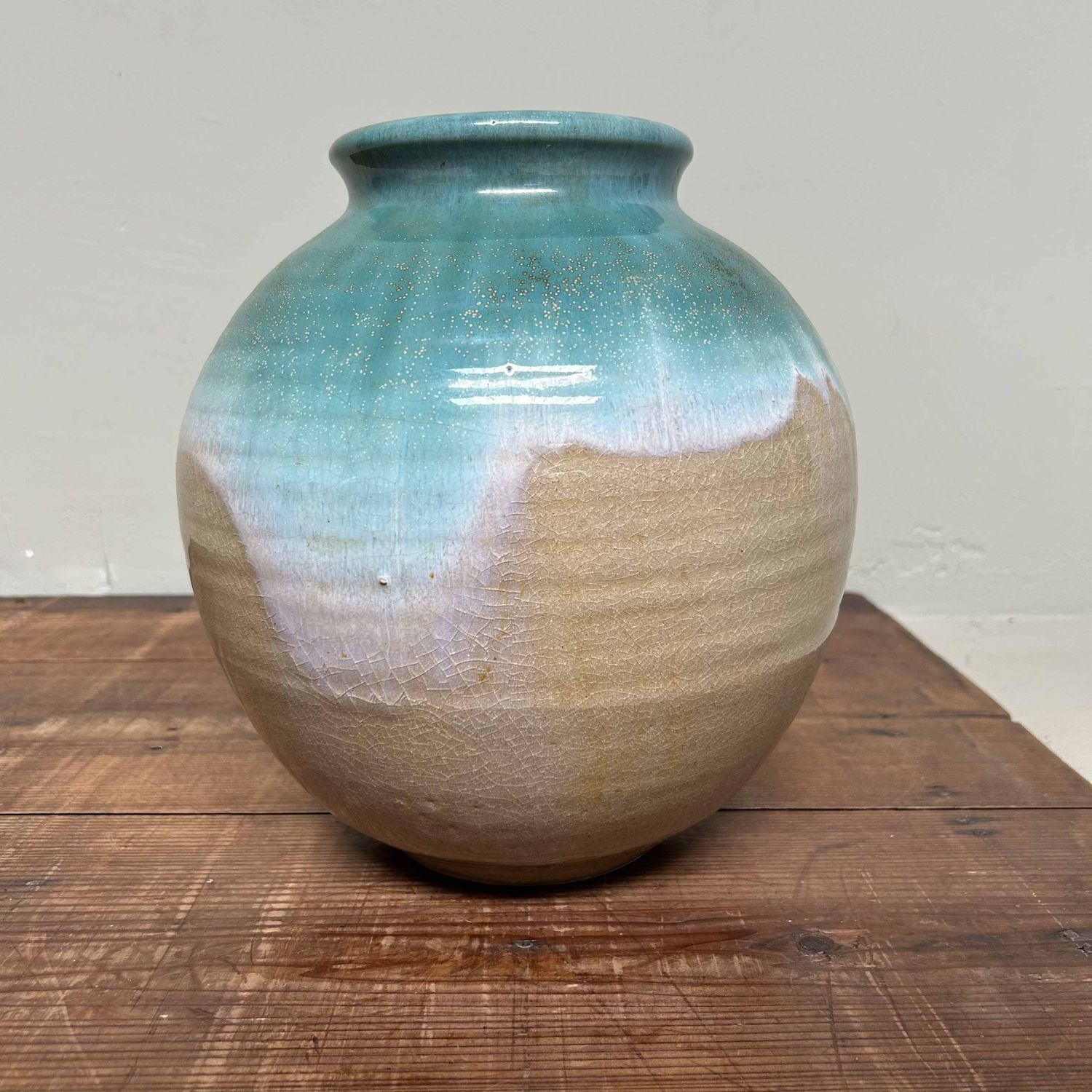 Takakuragu Hamaya, Ikebana Bloemenvaas, Ueno Yaki, Japan.