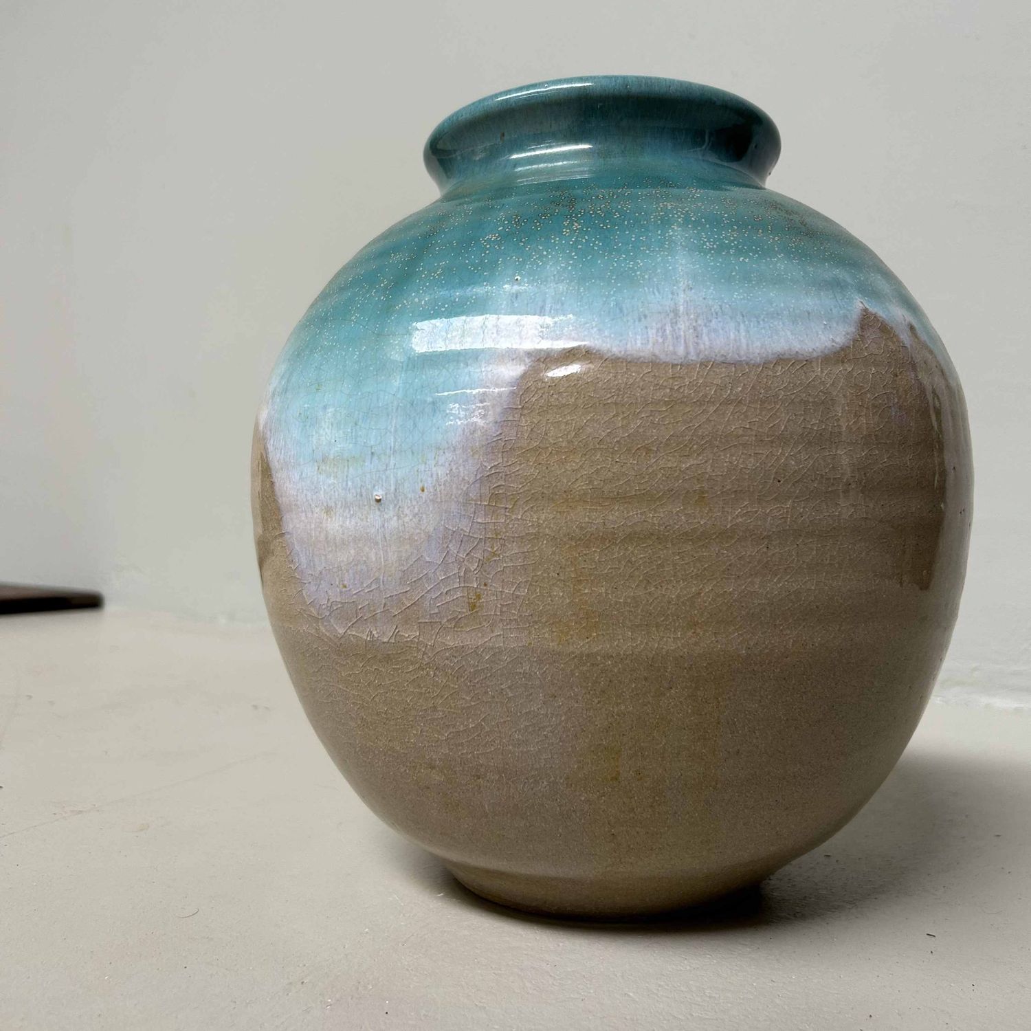 Takakuragu Hamaya, Ikebana Bloemenvaas, Ueno Yaki, Japan.