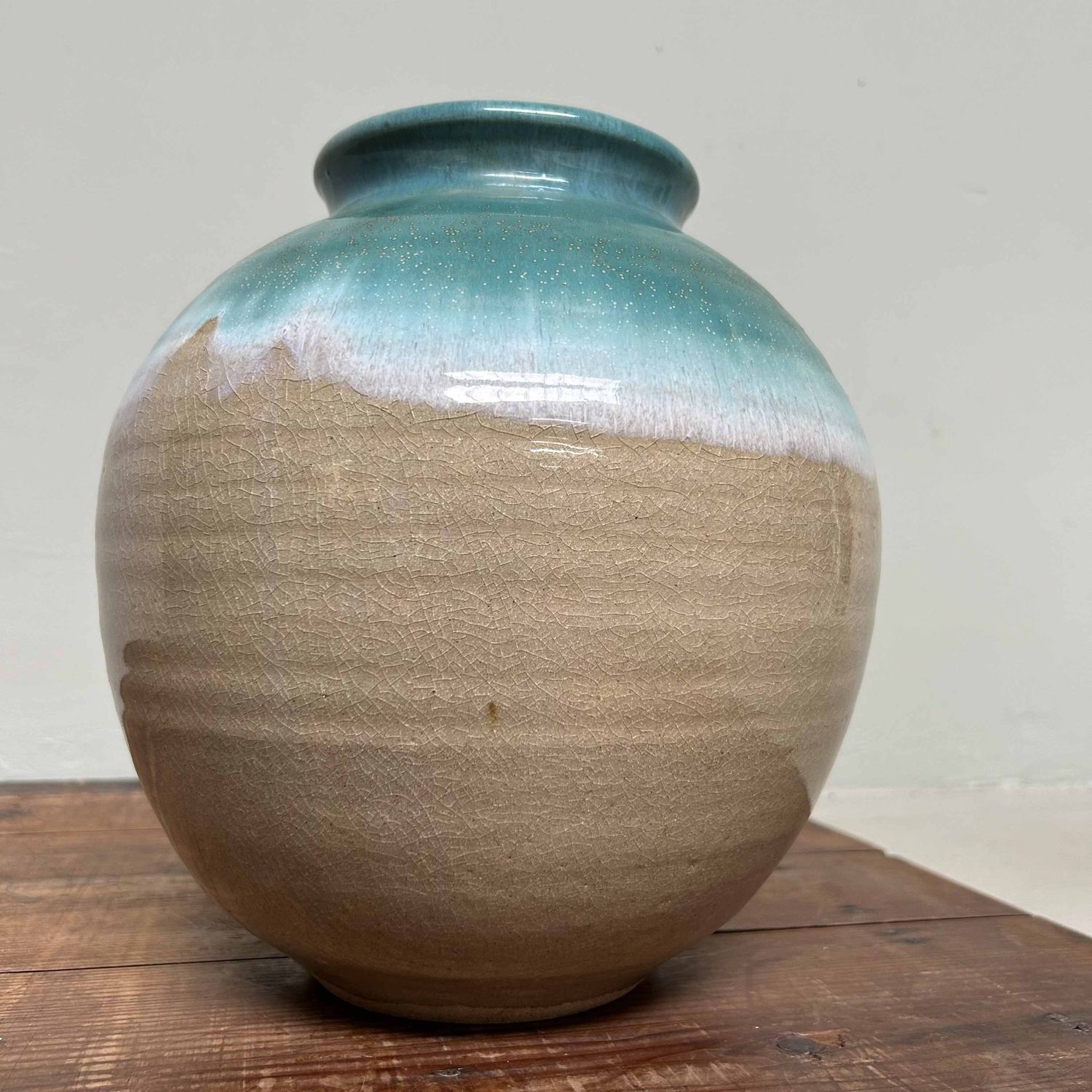 Takakuragu Hamaya, Ikebana Bloemenvaas, Ueno Yaki, Japan.