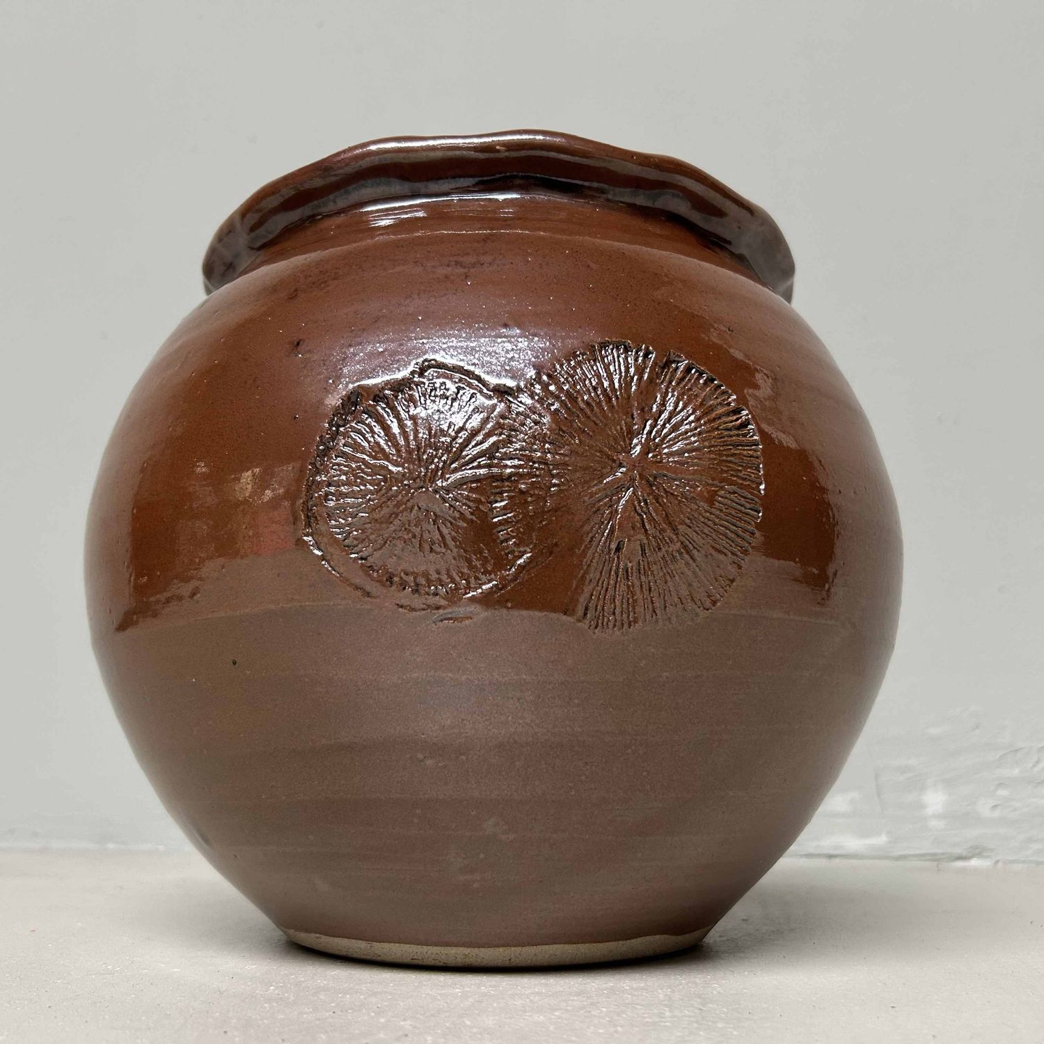 Earthenware Ikebana Flower Vase, Kasama Yaki, Shōwa Period.