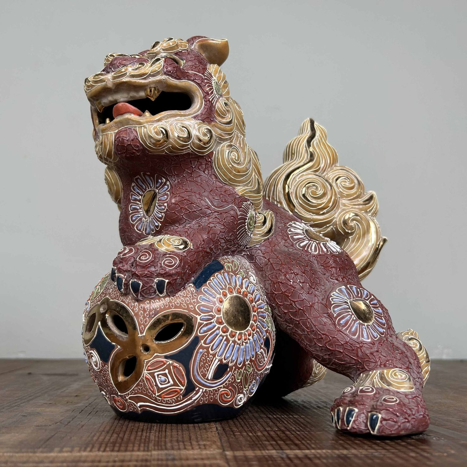 Japanse Shishi (獅子) Leeuw - Kutani-ware, Shōwa-periode.