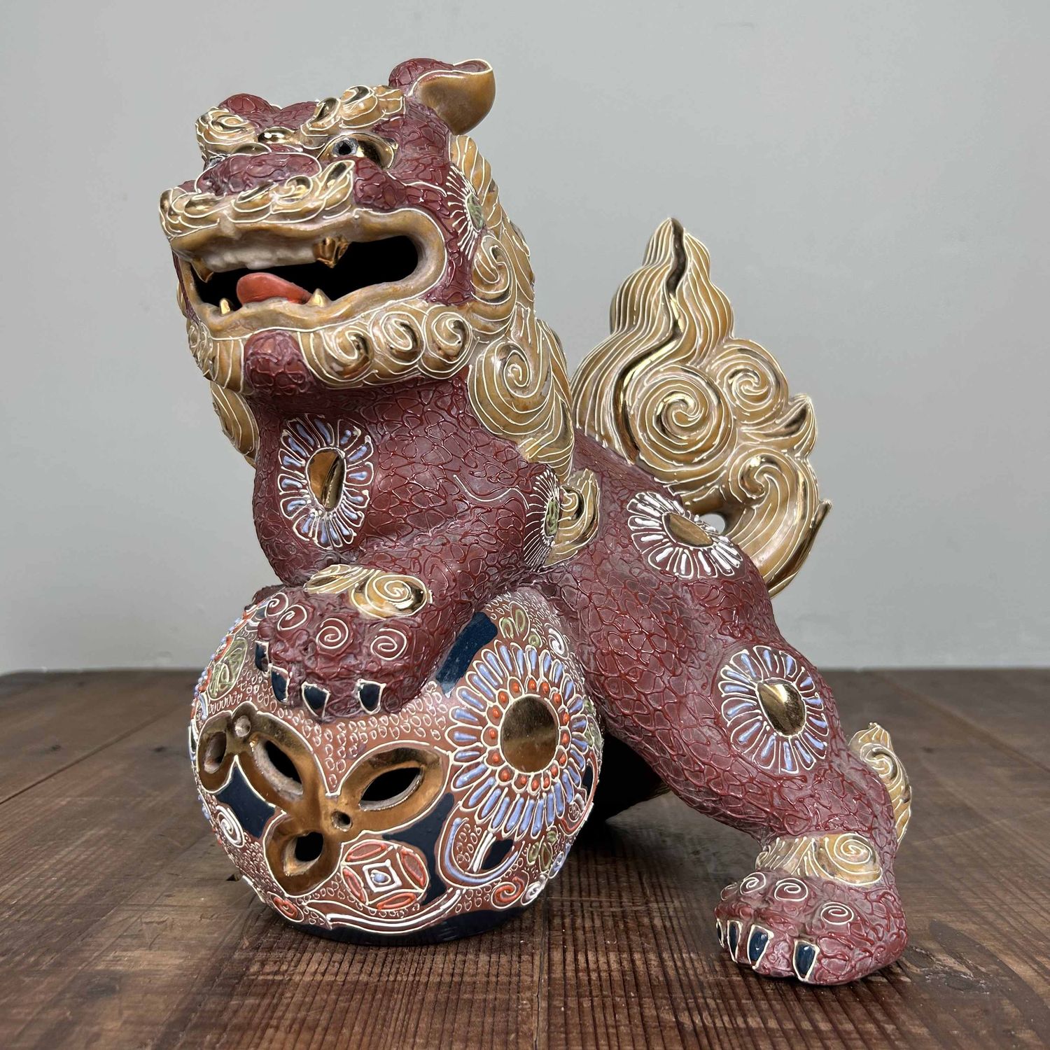 Japanse Shishi (獅子) Leeuw - Kutani-ware, Shōwa-periode.