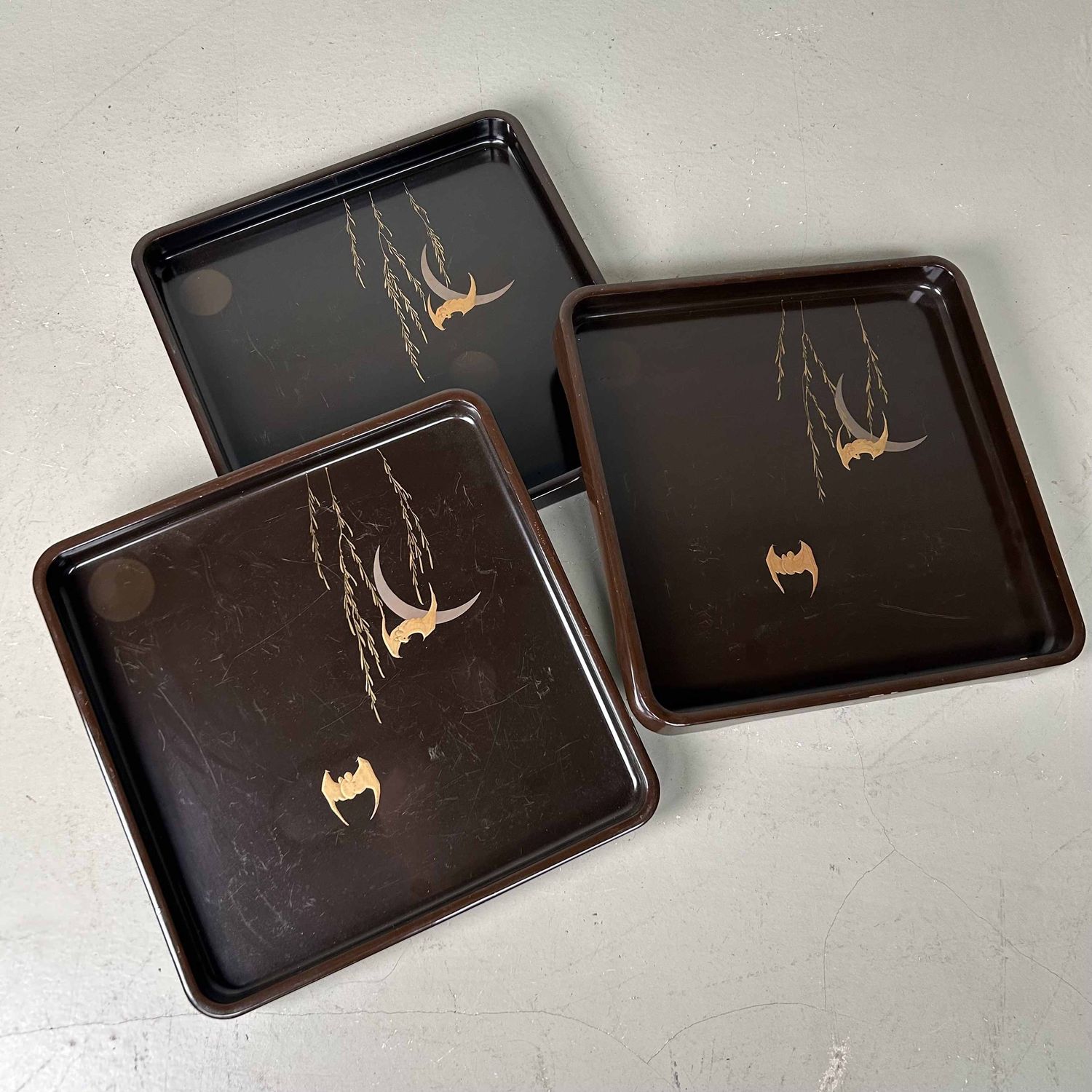 Urushi Lacquerware 'Bat & Moon' Tray, Meiji period, Japan.