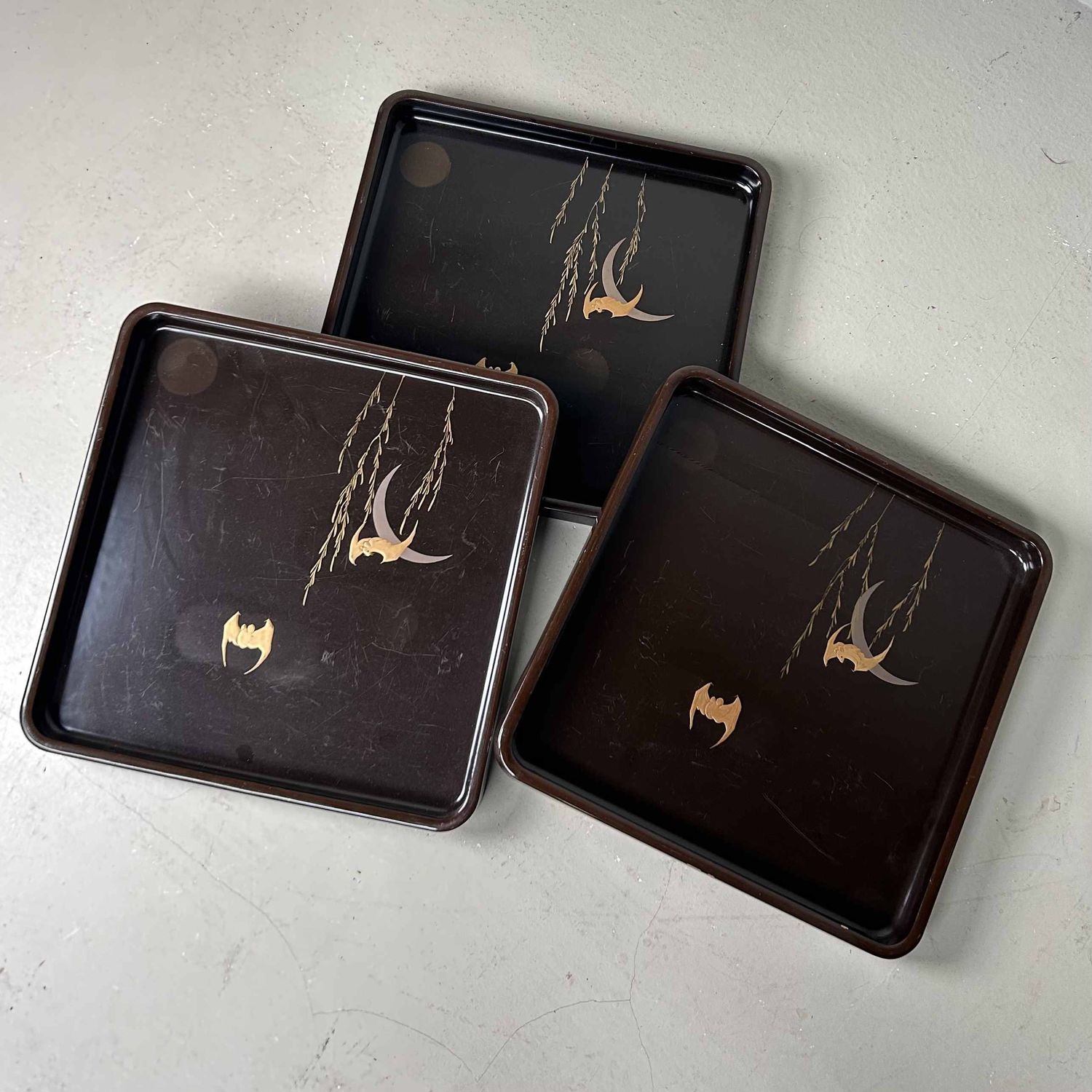 Urushi Lacquerware 'Bat & Moon' Tray, Meiji period, Japan.