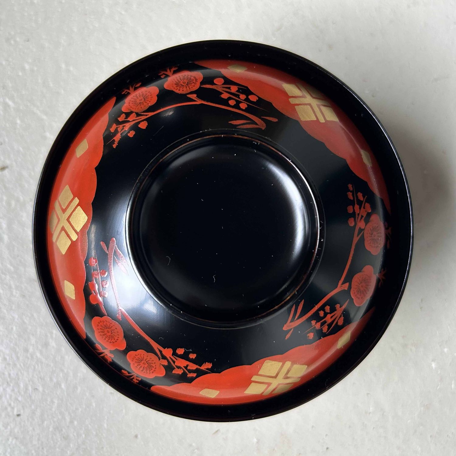 Authentic Set of Wajima-Nuri Owan Serving Bowls, Shōwa Period, Japan.