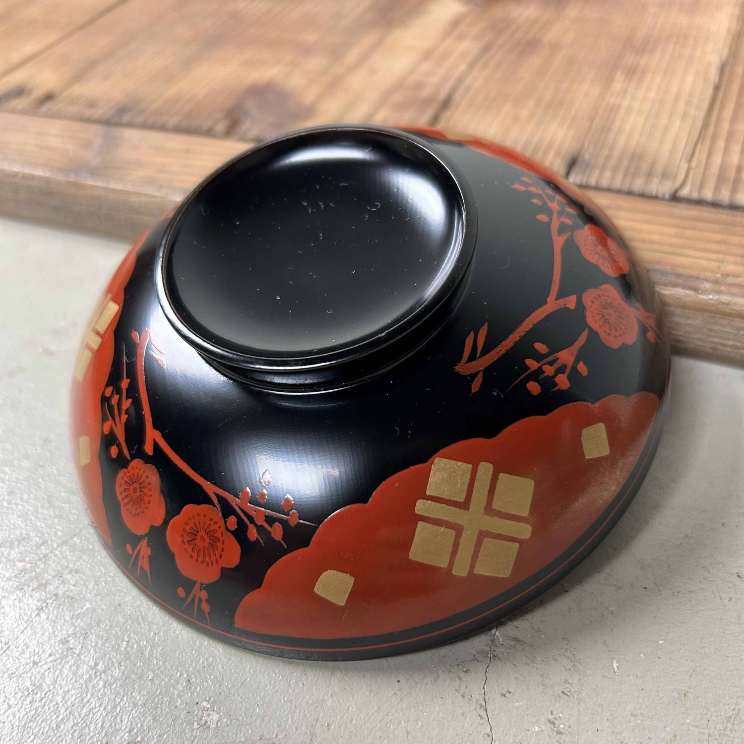 Authentic Set of Wajima-Nuri Owan Serving Bowls, Shōwa Period, Japan.