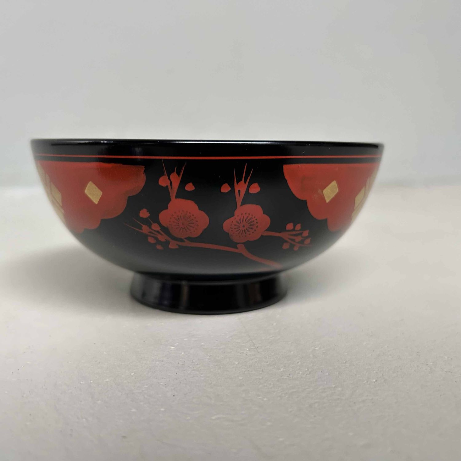 Authentic Set of Wajima-Nuri Owan Serving Bowls, Shōwa Period, Japan.