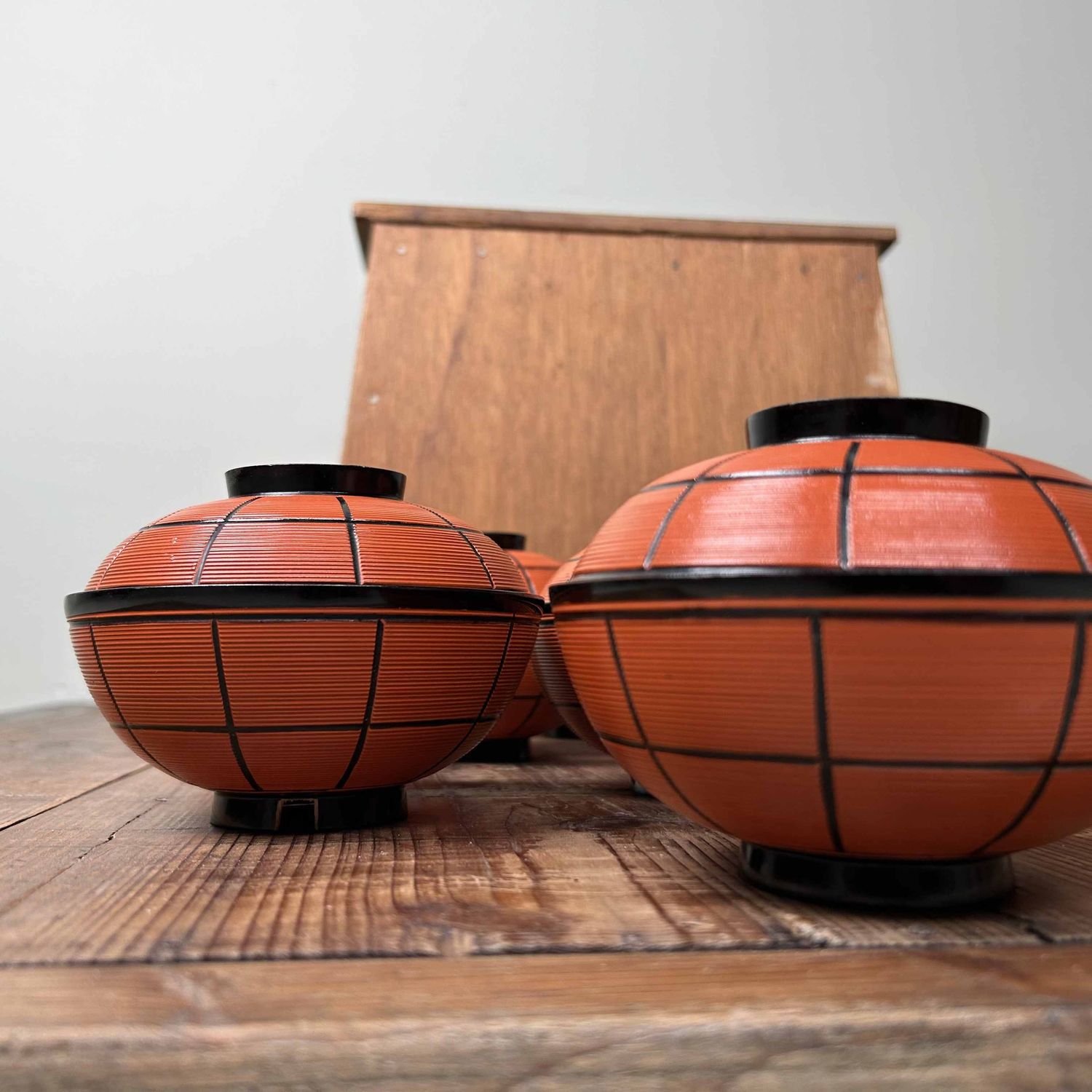 Authentieke Set (10) Houten Gelakte Nuri Owan Serveerkommen, Shōwa-periode, Japan.