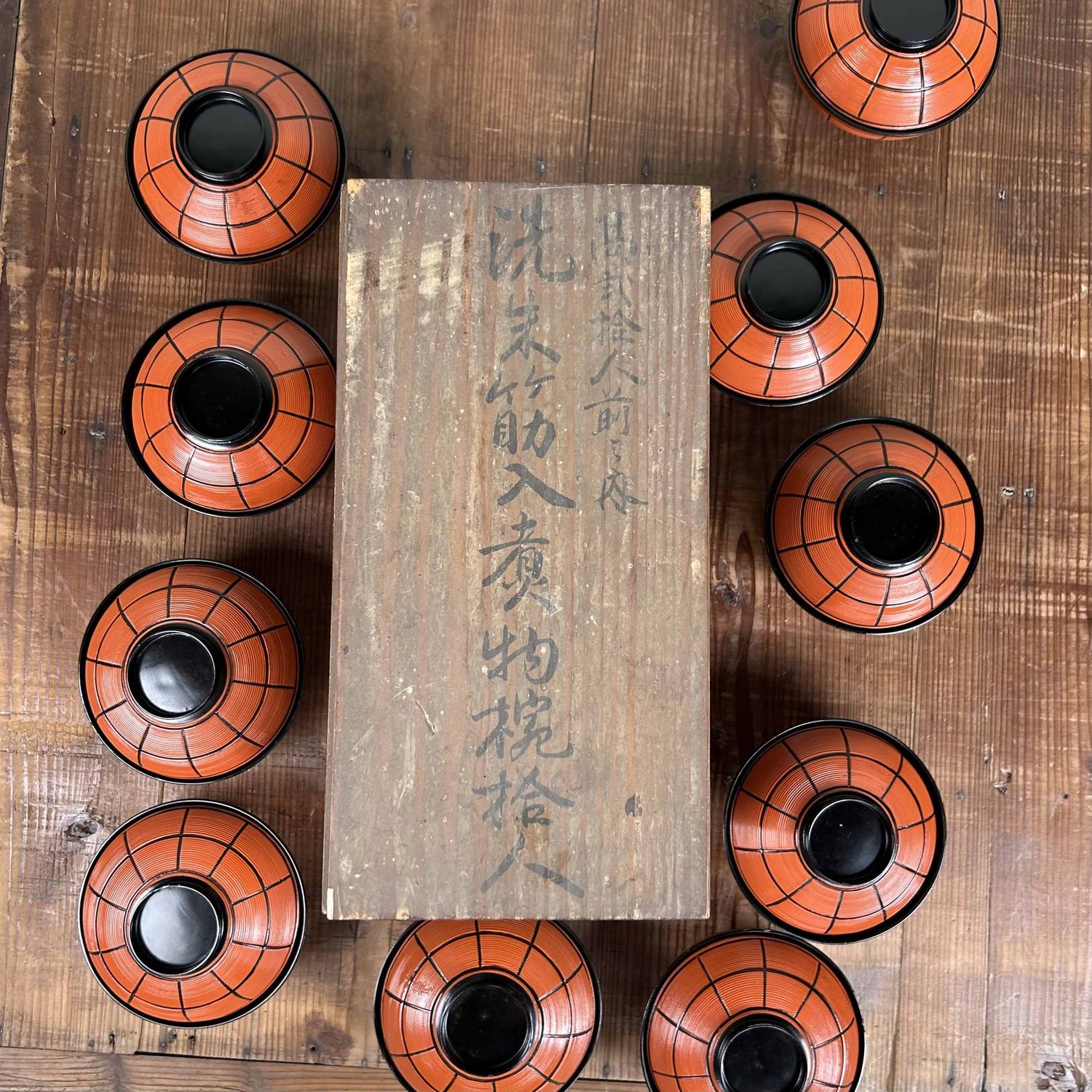 Authentieke Set (10) Houten Gelakte Nuri Owan Serveerkommen, Shōwa-periode, Japan.