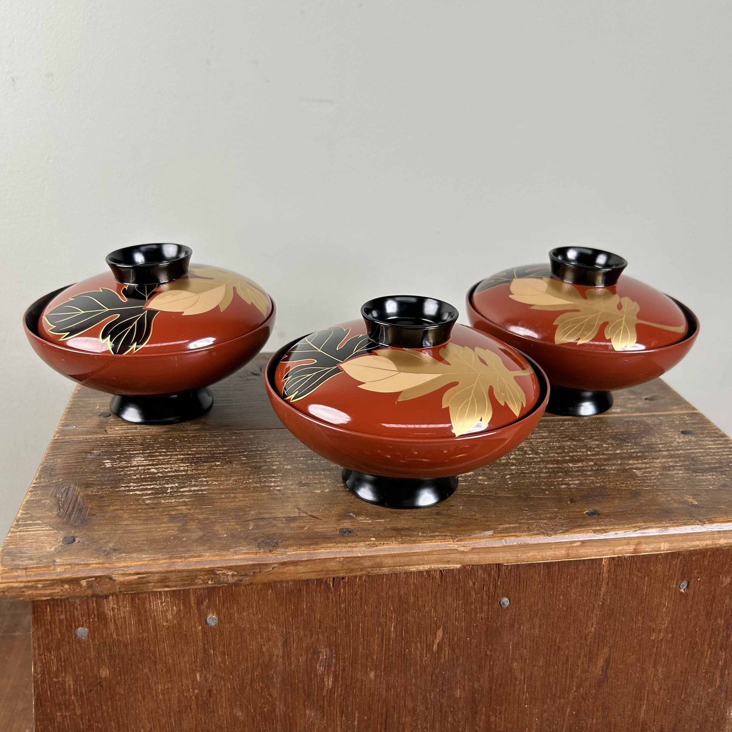 Authentic Set (10) of Wajima-Nuri Owan Serving Bowls, Shōwa Period, Japan.