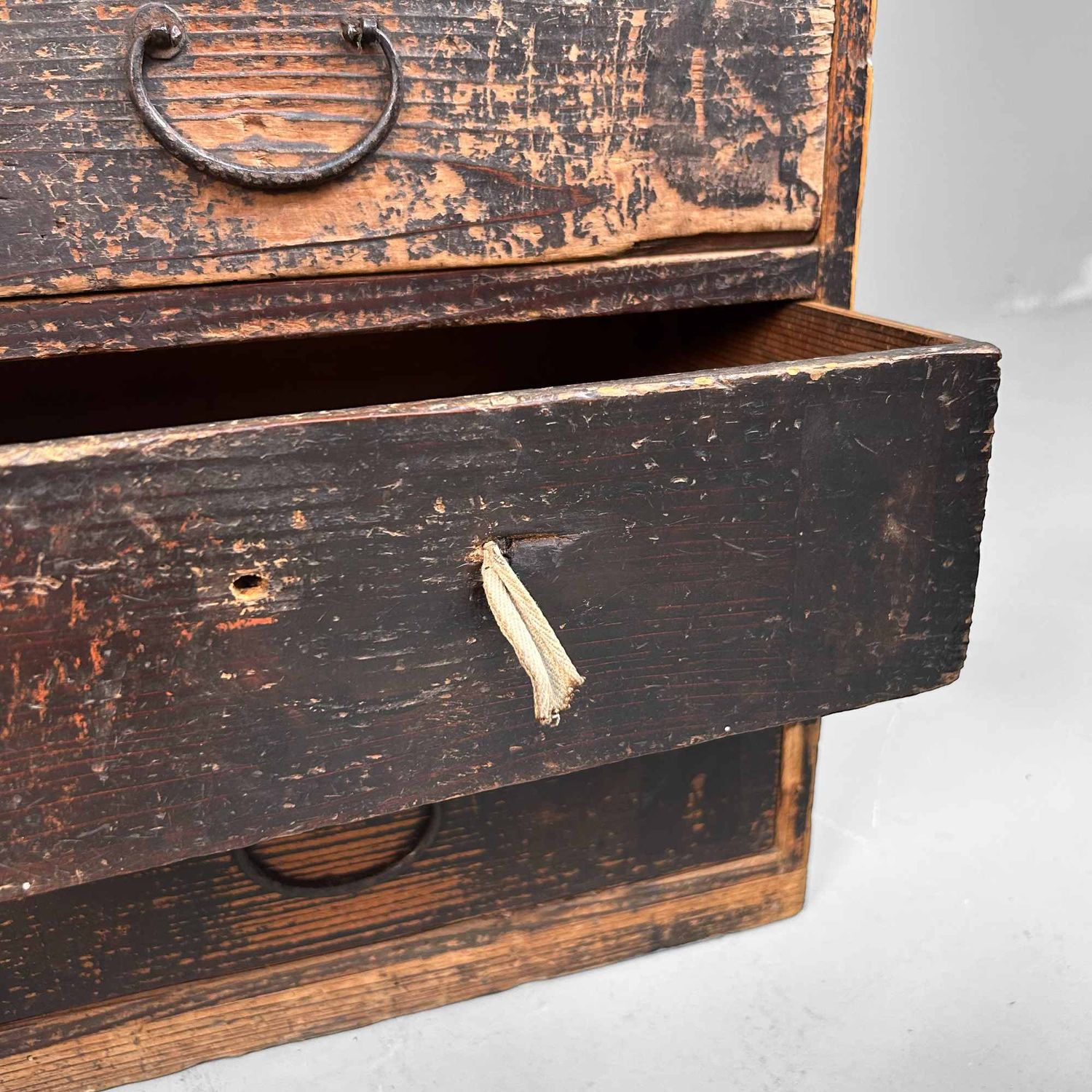 Antieke Japanse Tansu Winkelkast met Lades, Meiji-periode.