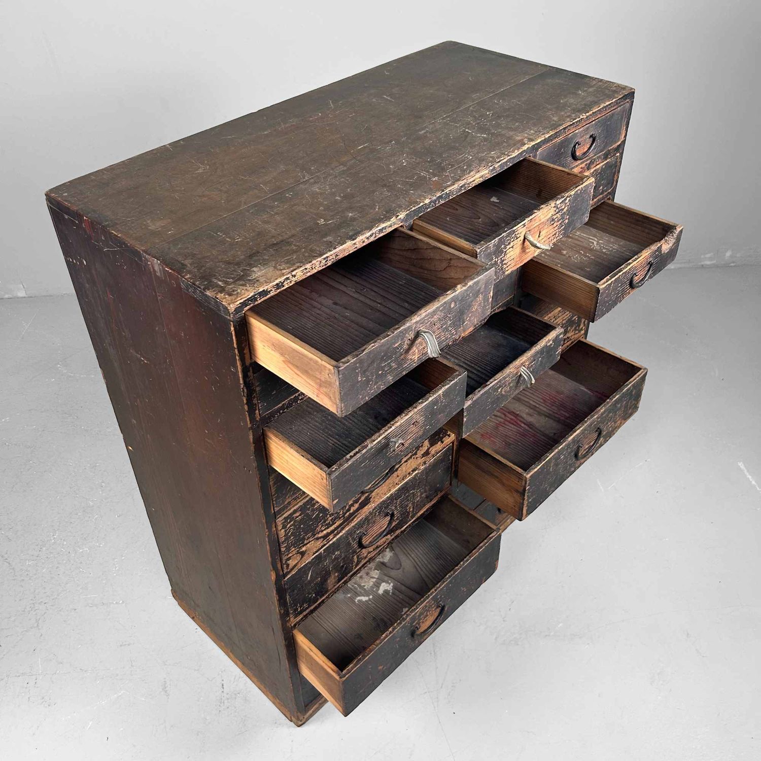 Antieke Japanse Tansu Winkelkast met Lades, Meiji-periode.