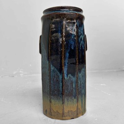 Shino Ware 志野 Ikebana Flower Vase by Hasegawa, Shōwa Period, Japan.