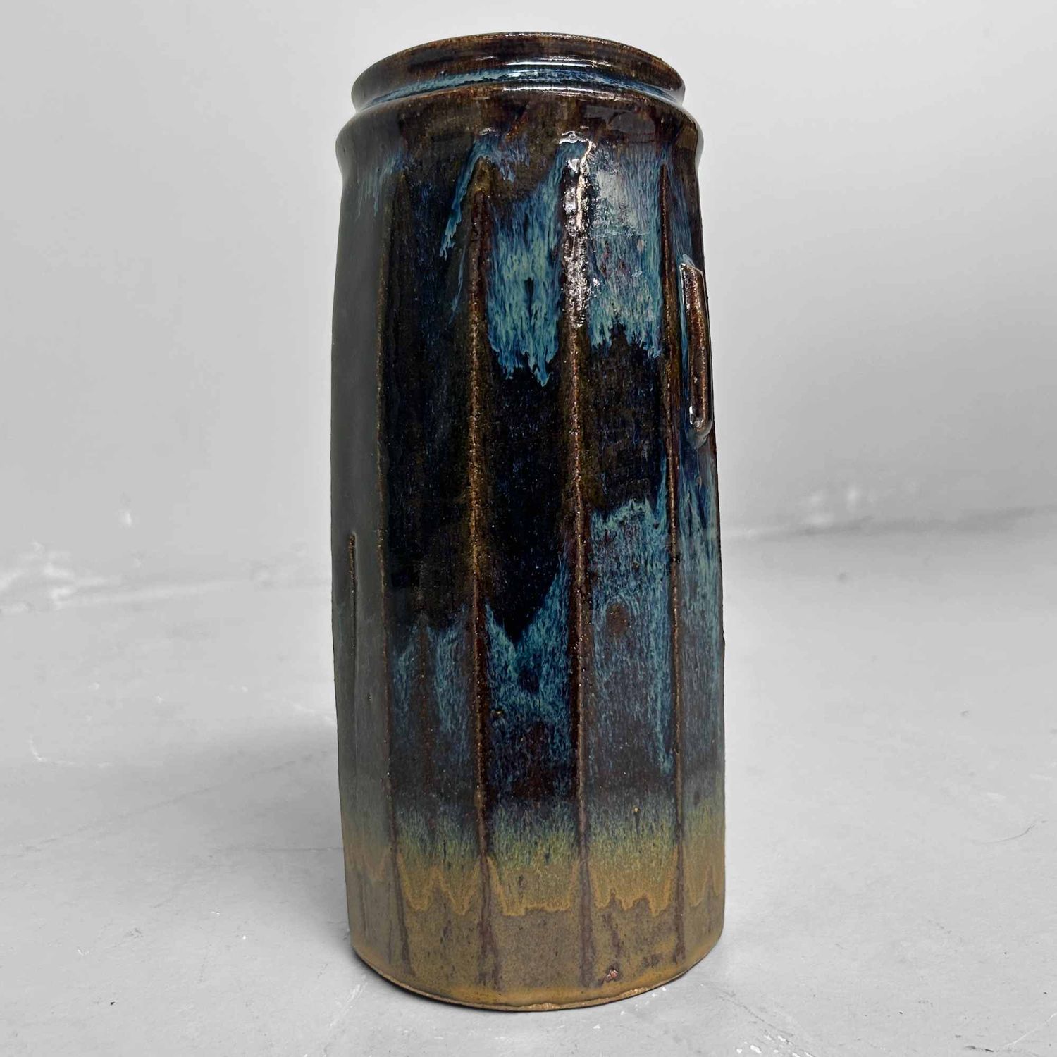 Shino Yaki 志野 Ikebana Bloemenvaas door Hasegawa, Shōwa-periode, Japan.