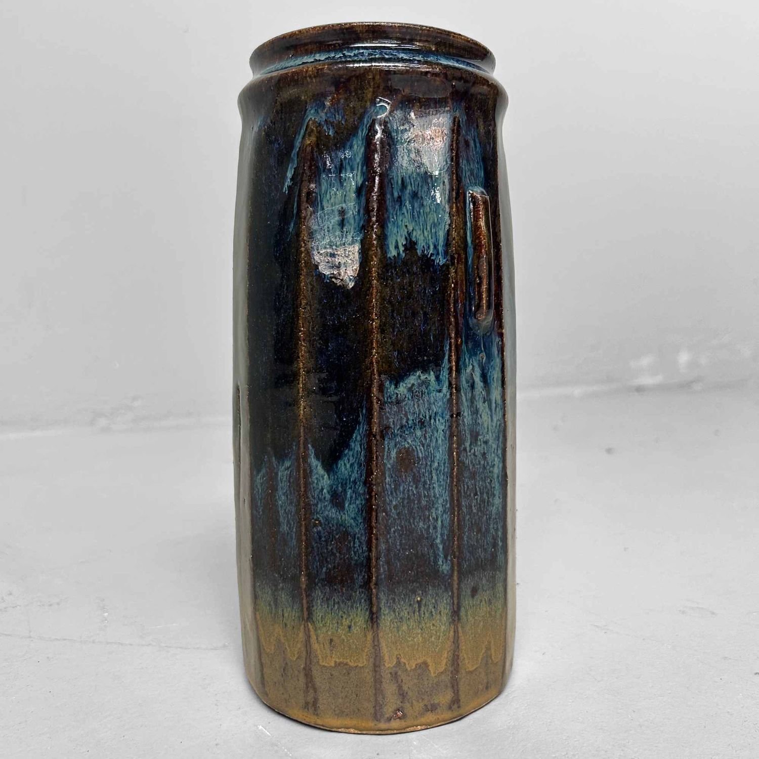 Shino Yaki 志野 Ikebana Bloemenvaas door Hasegawa, Shōwa-periode, Japan.