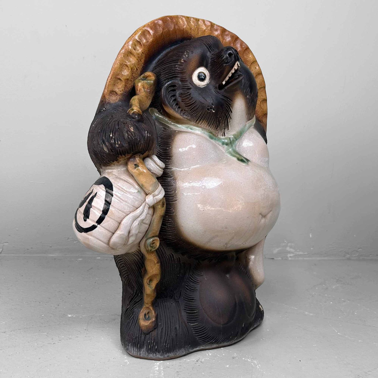 Large Decorative Tanuki 狸 Statue, Shigaraki Pottery, Shōwa Period, Japan.