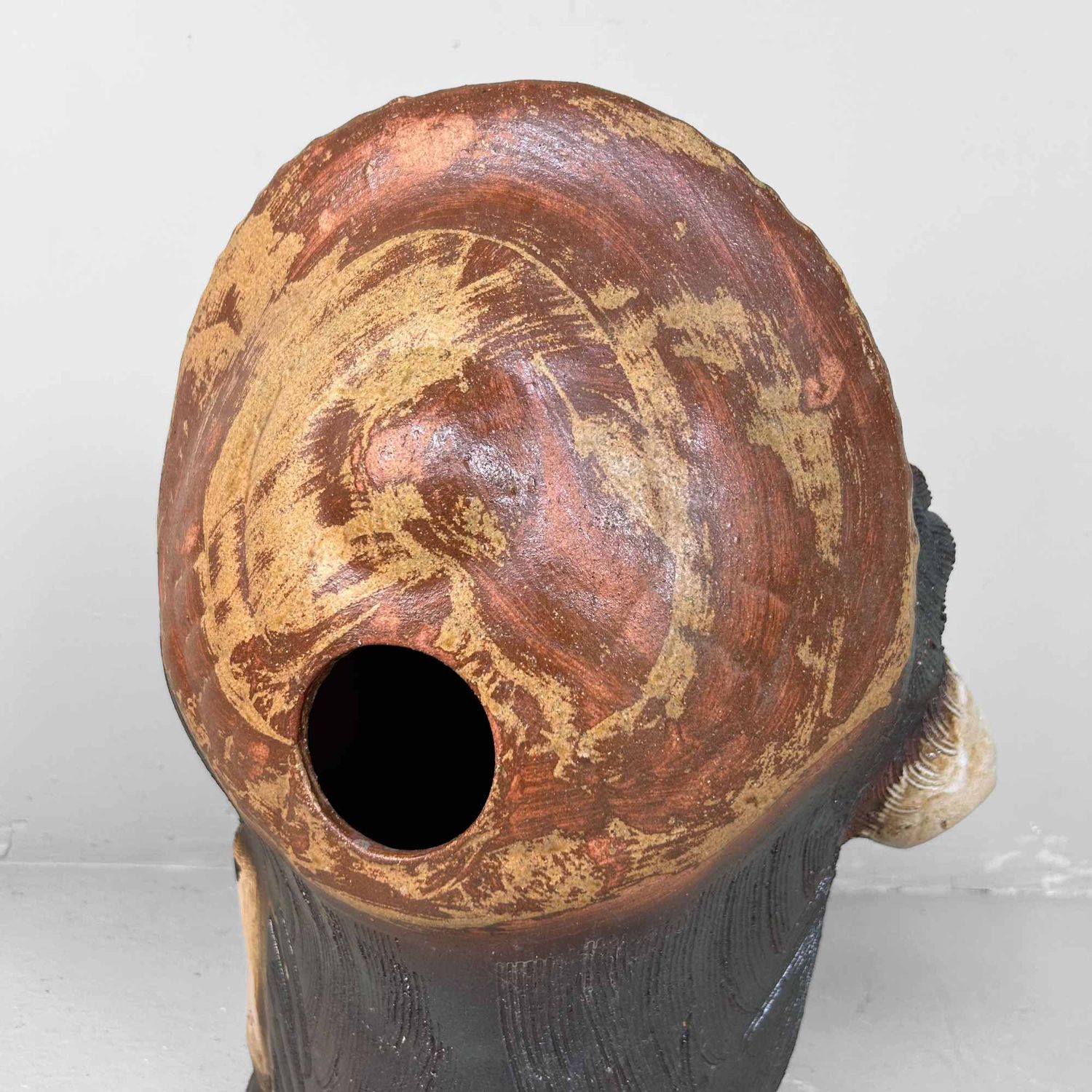 Large Decorative Tanuki 狸 Statue, Shigaraki Pottery, Shōwa Period, Japan.