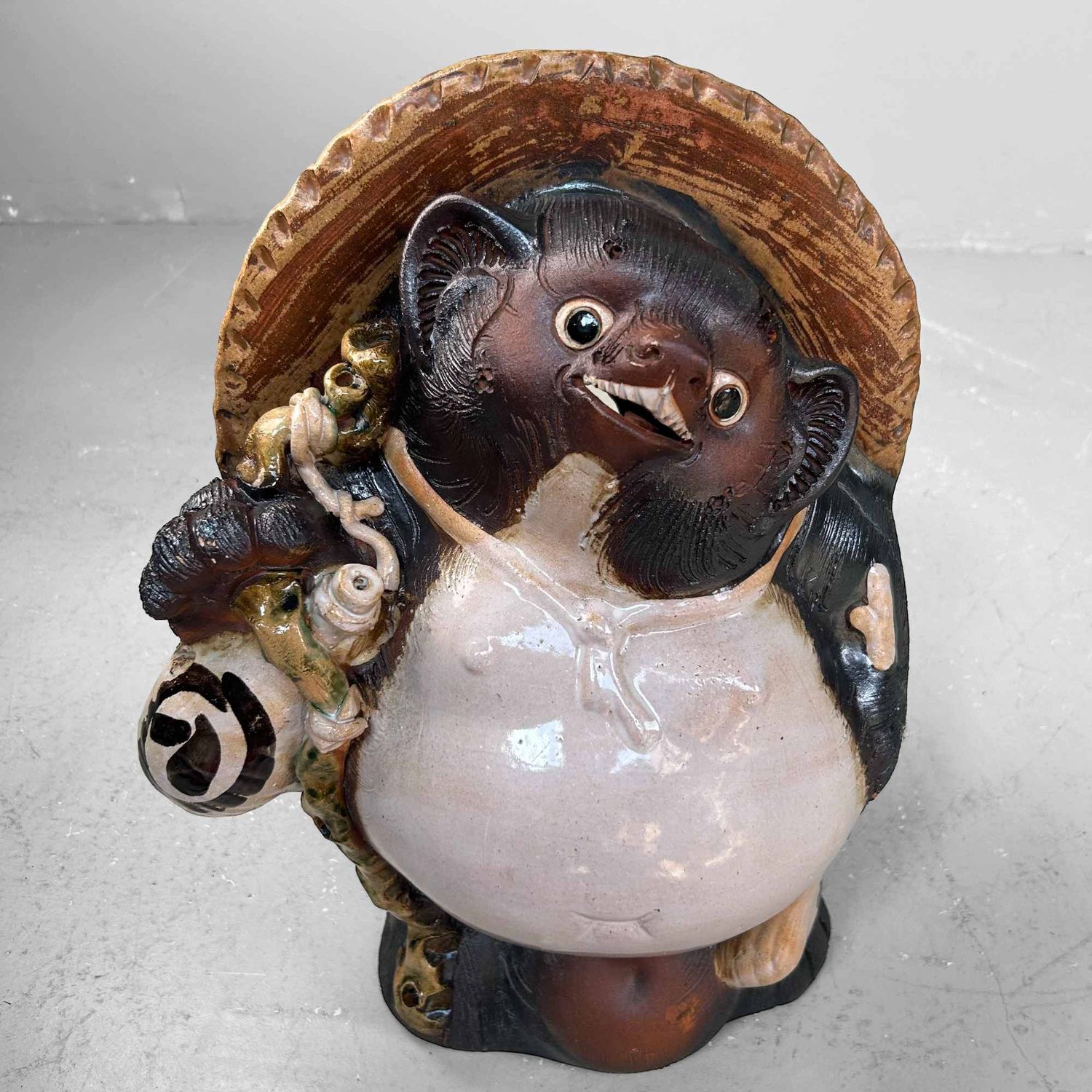 Large Decorative Tanuki 狸 Statue, Shigaraki Pottery, Shōwa Period, Japan.