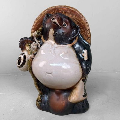 Large Decorative Tanuki 狸 Statue, Shigaraki Pottery, Shōwa Period, Japan.