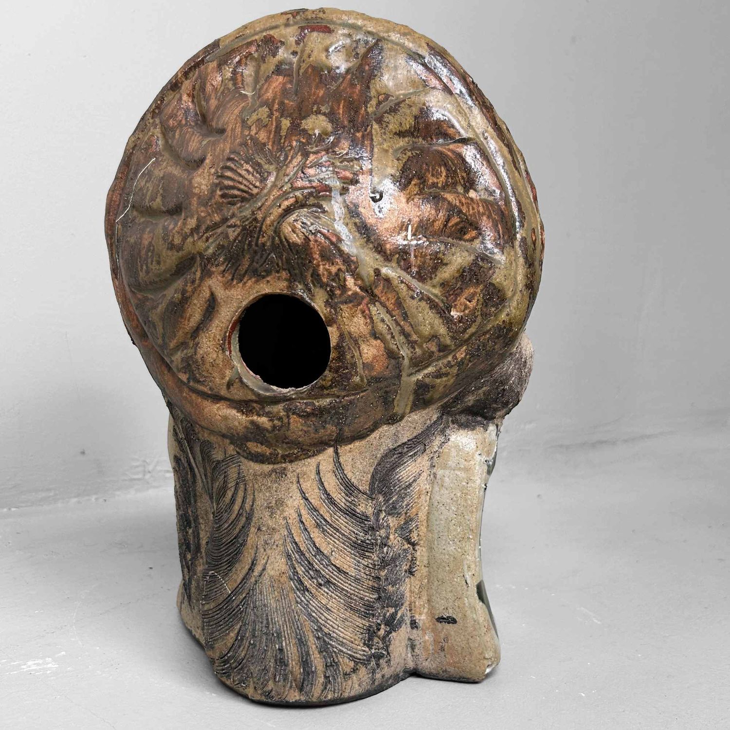 Decoratief Tanuki 狸 Beeld, Shigaraki Aardewerk, Shōwa-periode, Japan.