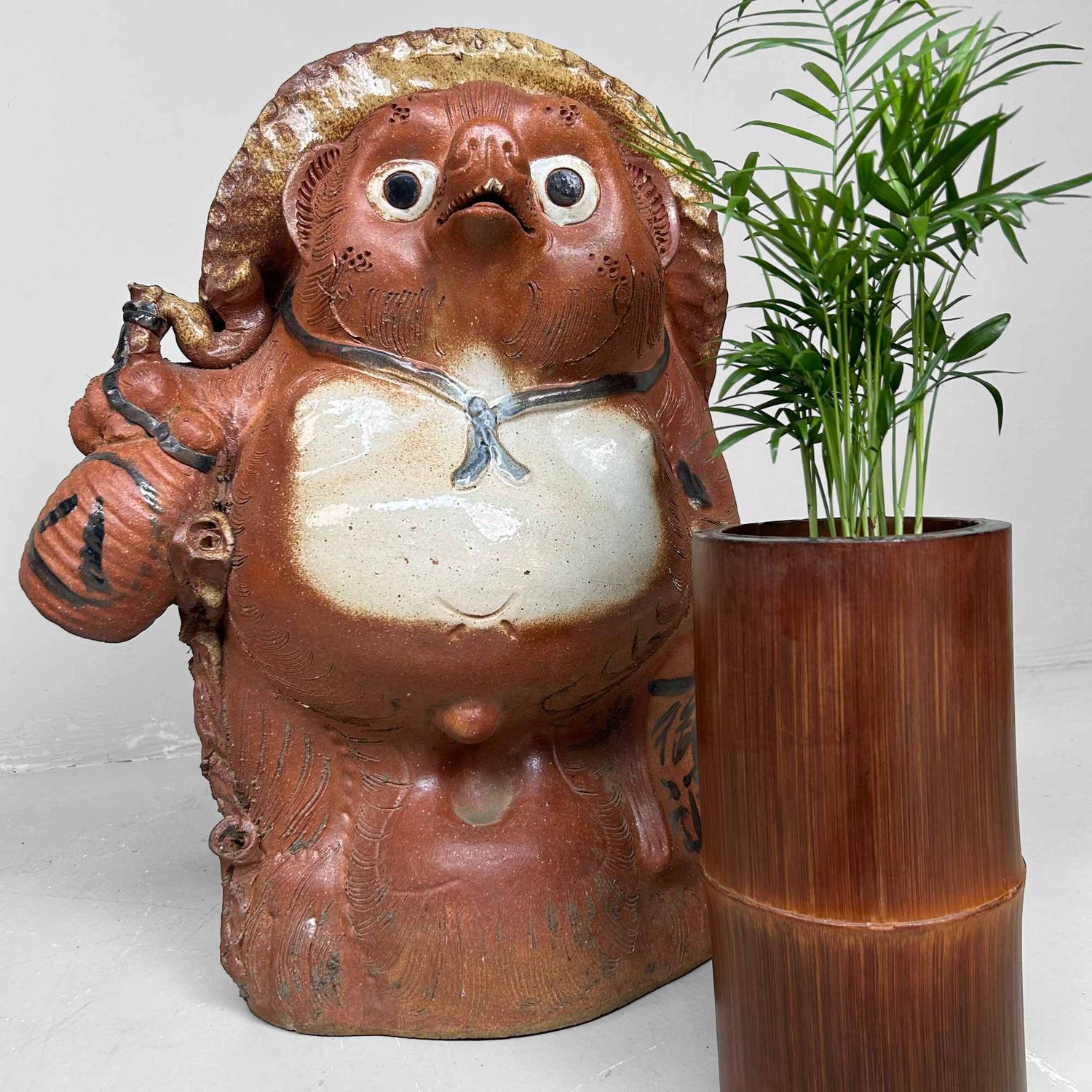 Large Decorative Tanuki 狸 Statue, Shigaraki Pottery, Shōwa Period, Japan.