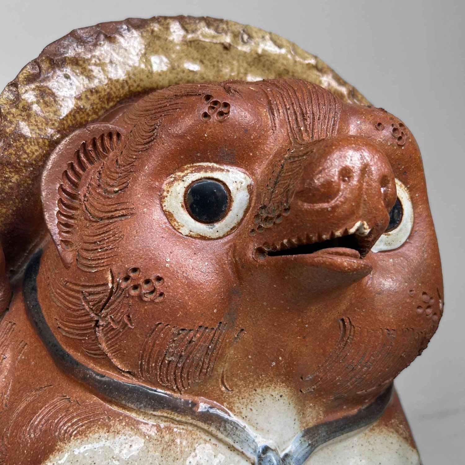 Large Decorative Tanuki 狸 Statue, Shigaraki Pottery, Shōwa Period, Japan.