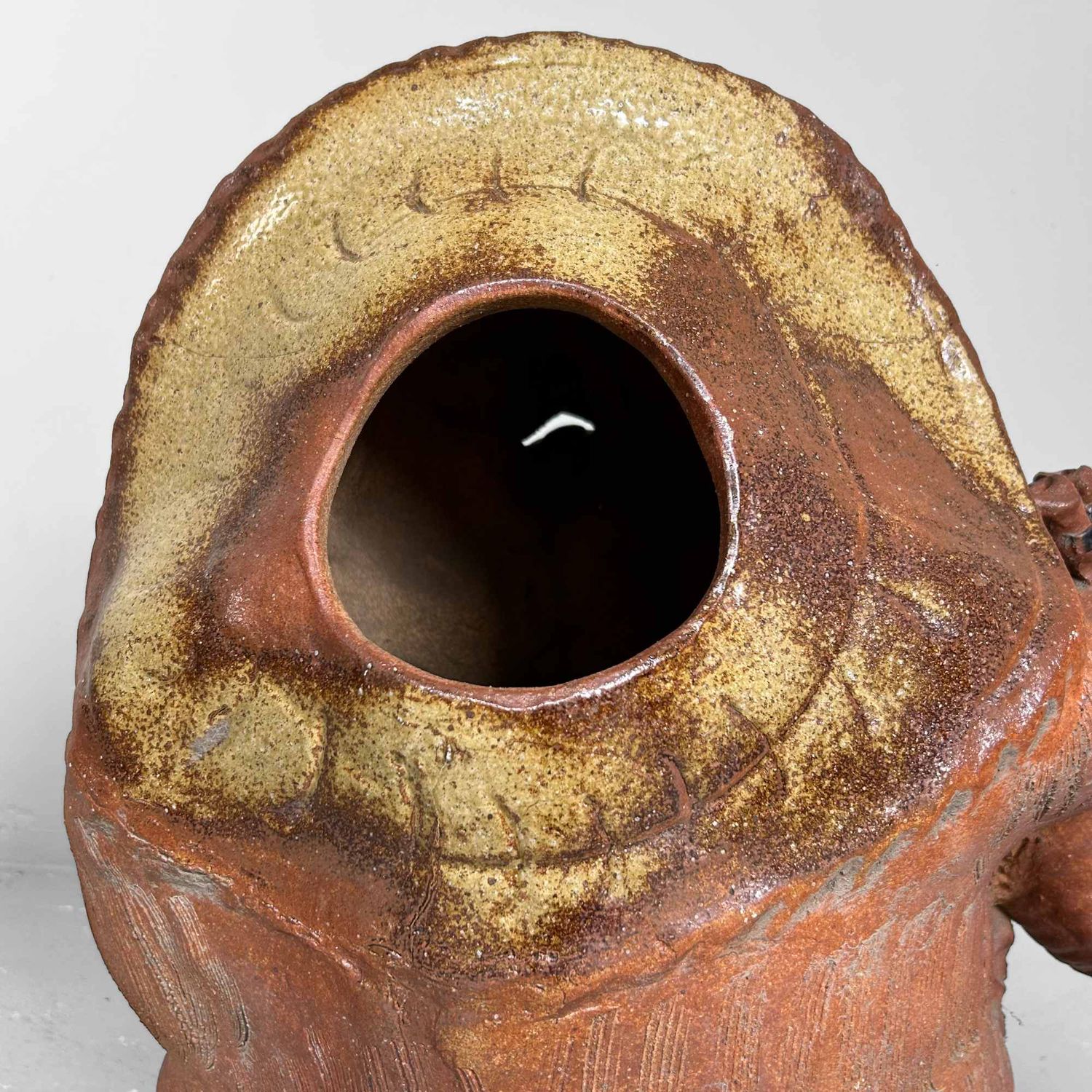 Large Decorative Tanuki 狸 Statue, Shigaraki Pottery, Shōwa Period, Japan.