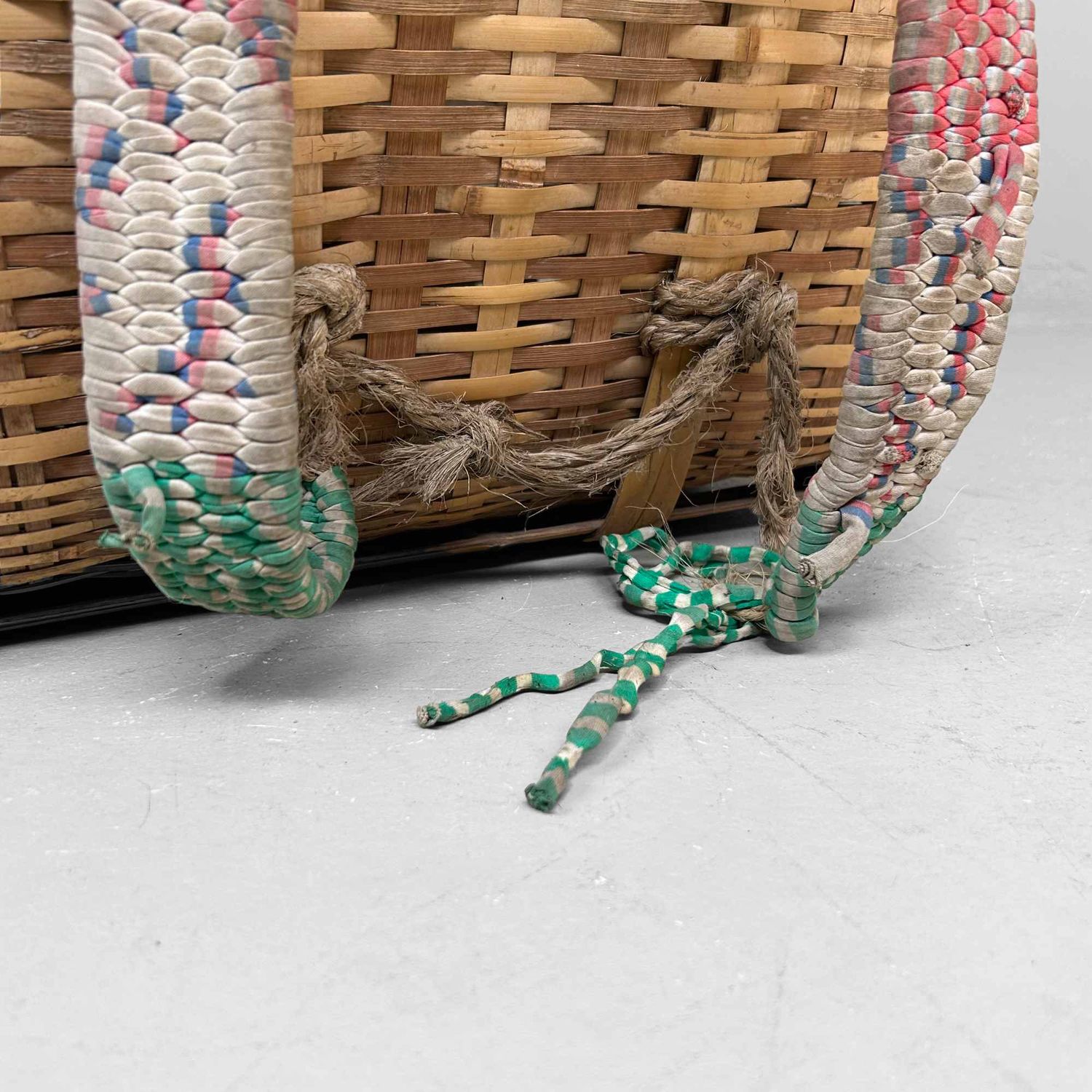 Grote Hand Gevlochten Bamboe Oogstmand, Shōwa-periode, Japan.