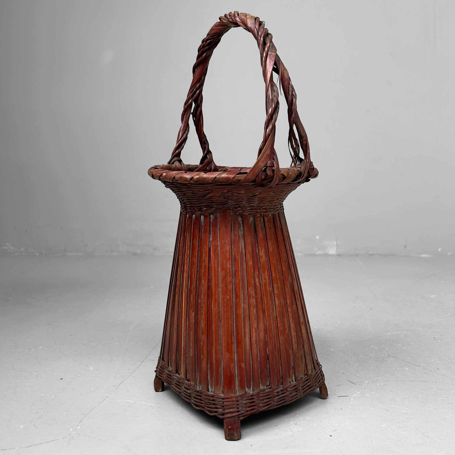 Handgevlochten Ikebana 生け花 Bloemenmand, jaren '50, Japan.