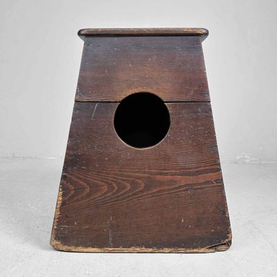 Fumidai 踏み台 Wooden Stepping Stool, Taishō Era, 1920s, Japan.