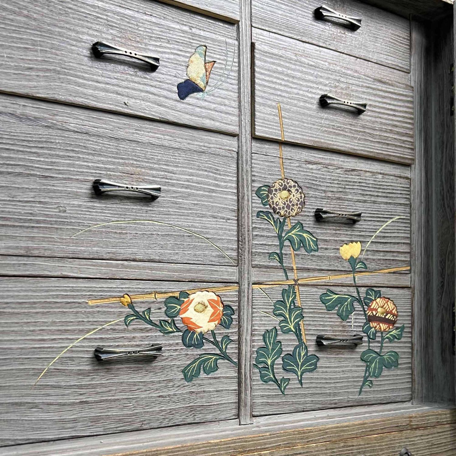 Vintage Tansu Opbergmeubel met Bloemendecor, Japan.