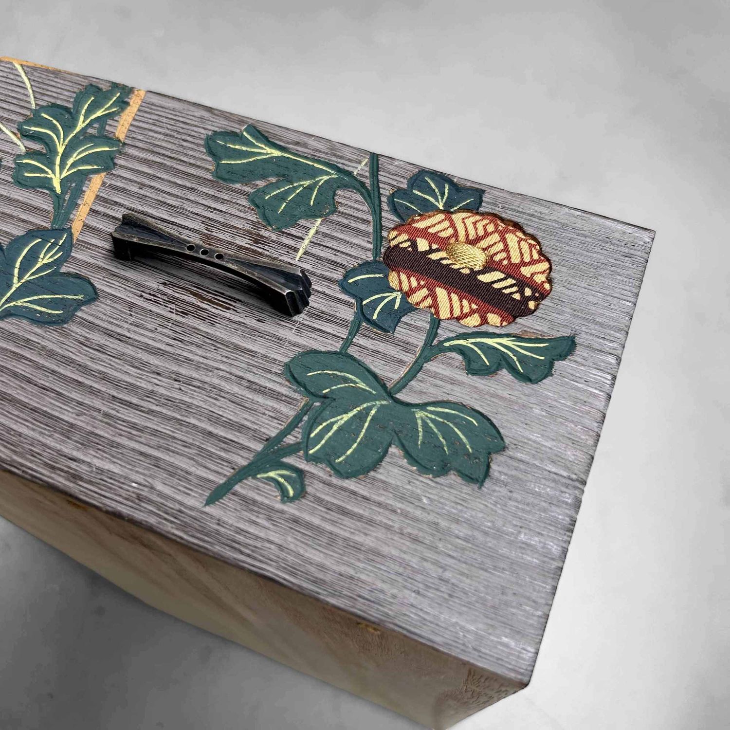 Vintage Tansu Opbergmeubel met Bloemendecor, Japan.